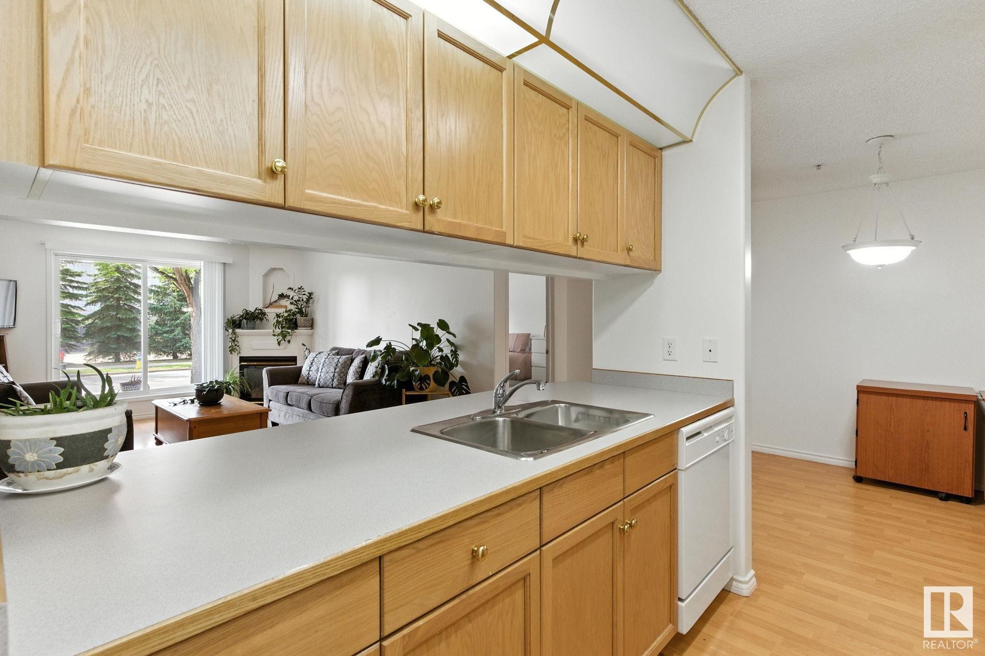 












125 16303 95 Street

,
Edmonton,




AB
T5Z 3V1

