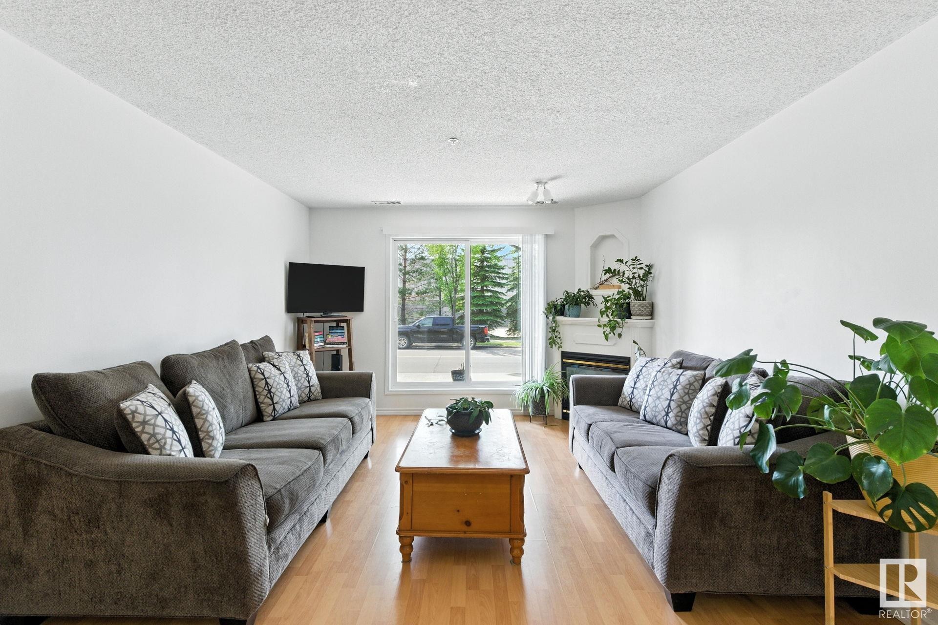 












125 16303 95 Street

,
Edmonton,




AB
T5Z 3V1

