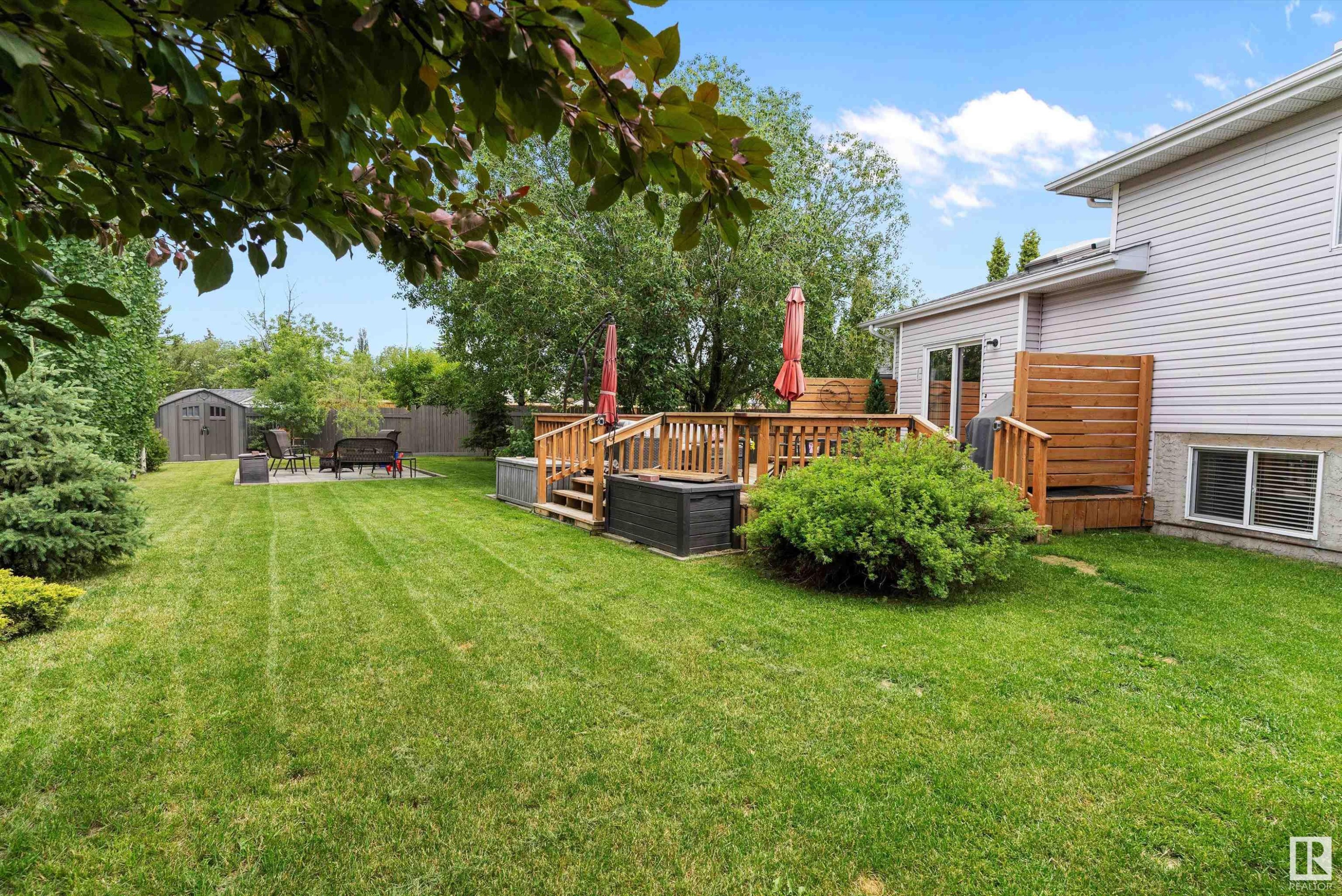 












11108 10A Avenue

,
Edmonton,




AB
T6J 6S8

