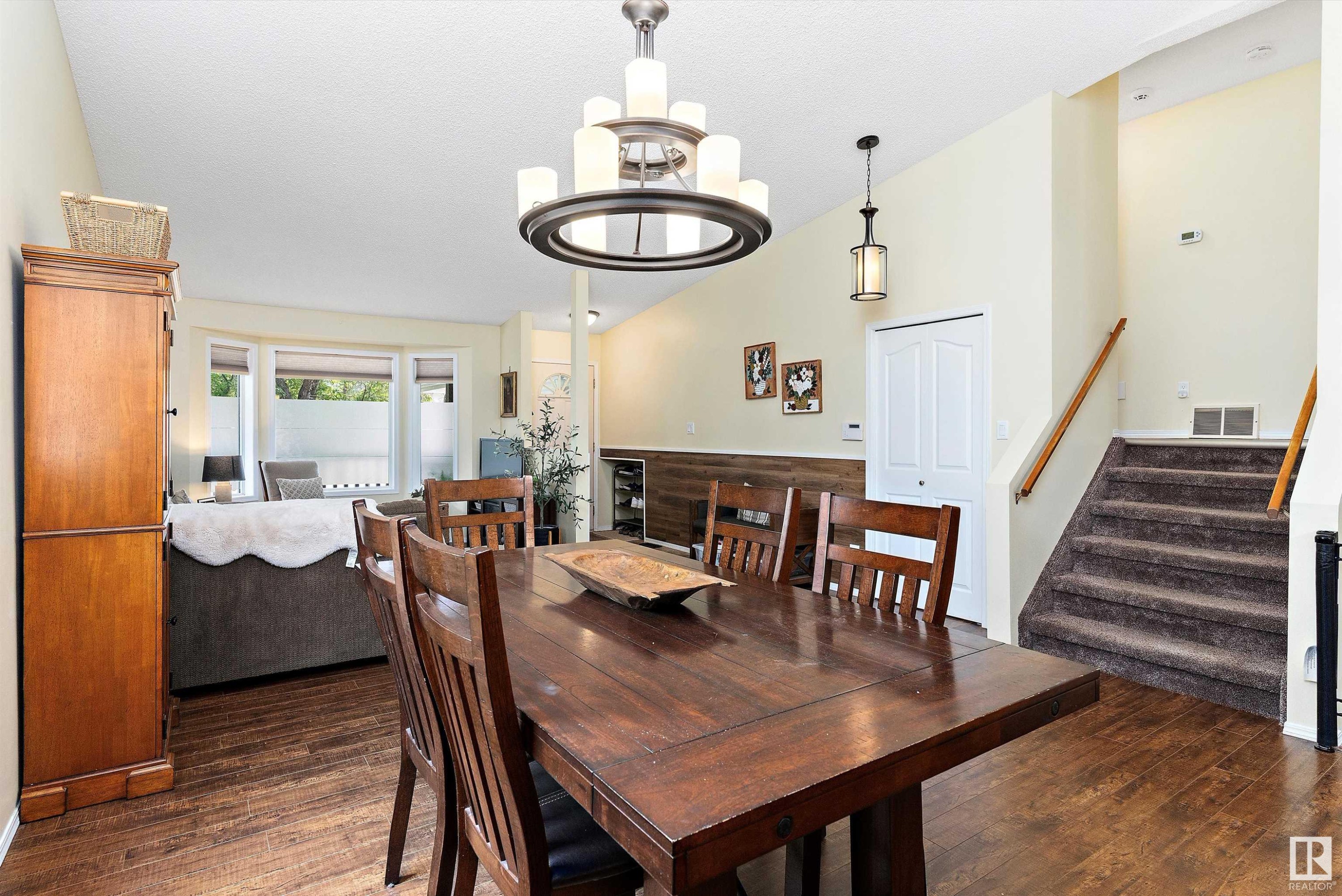 












11108 10A Avenue

,
Edmonton,




AB
T6J 6S8


