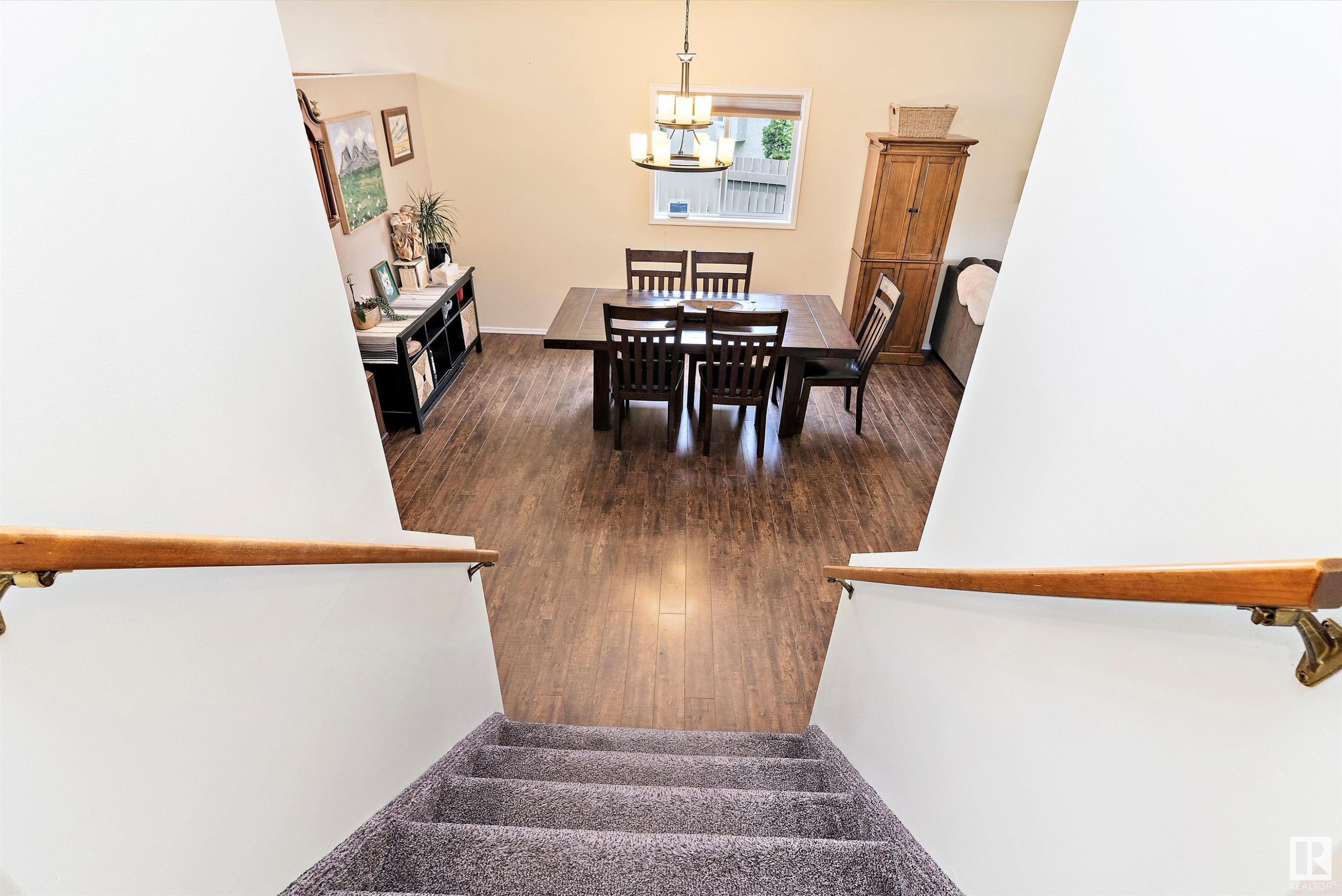 












11108 10A Avenue

,
Edmonton,




AB
T6J 6S8

