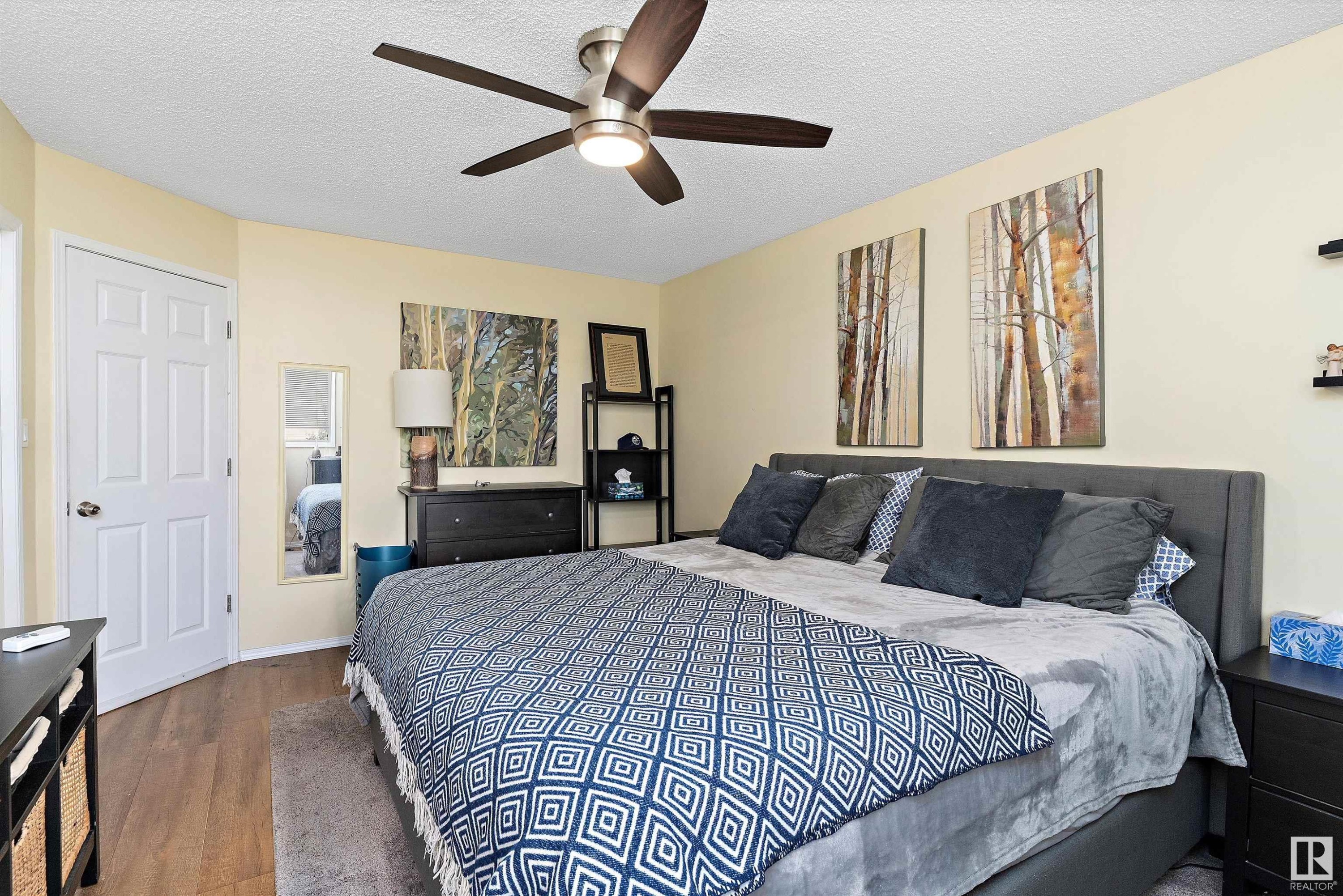 












11108 10A Avenue

,
Edmonton,




AB
T6J 6S8

