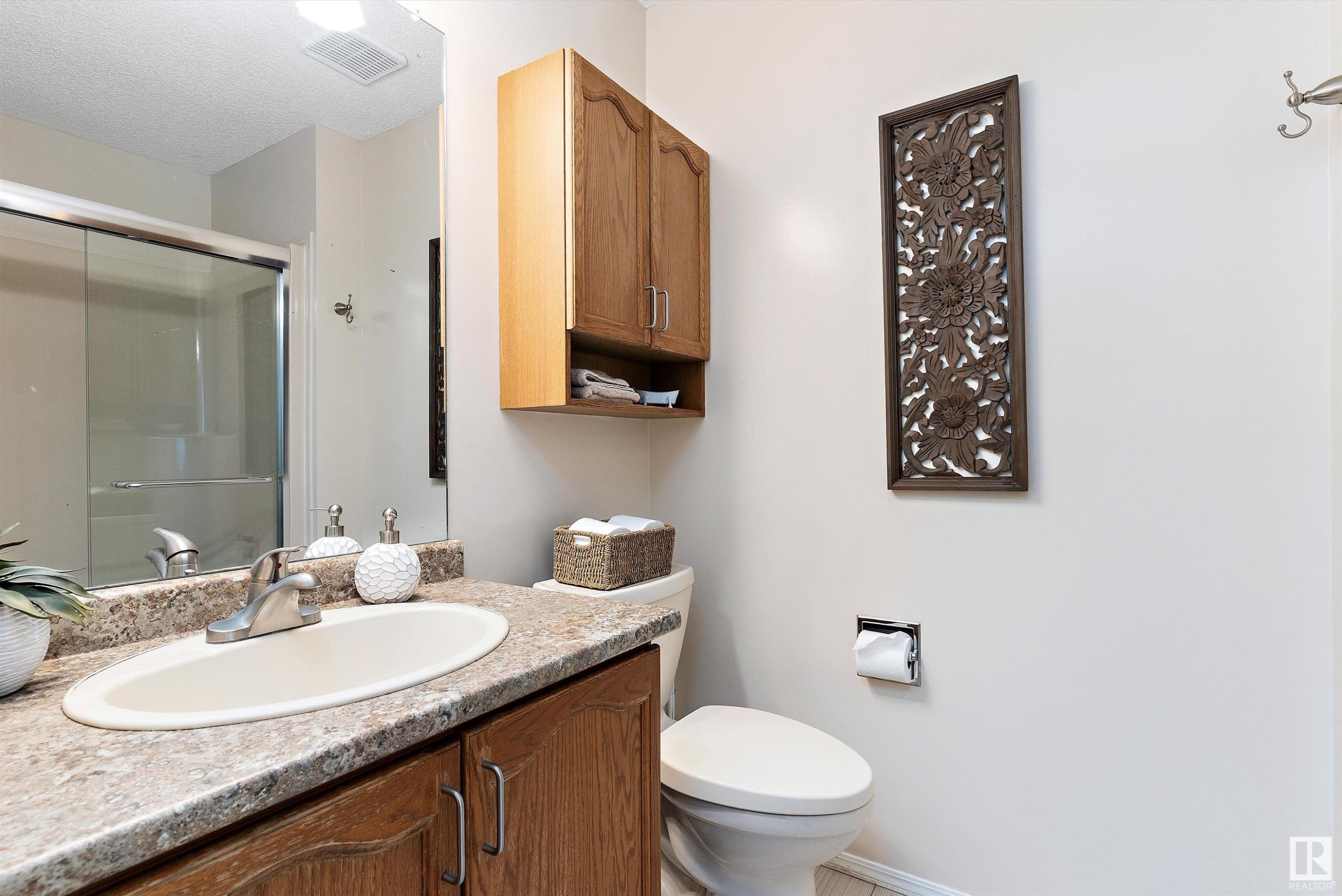 












11108 10A Avenue

,
Edmonton,




AB
T6J 6S8


