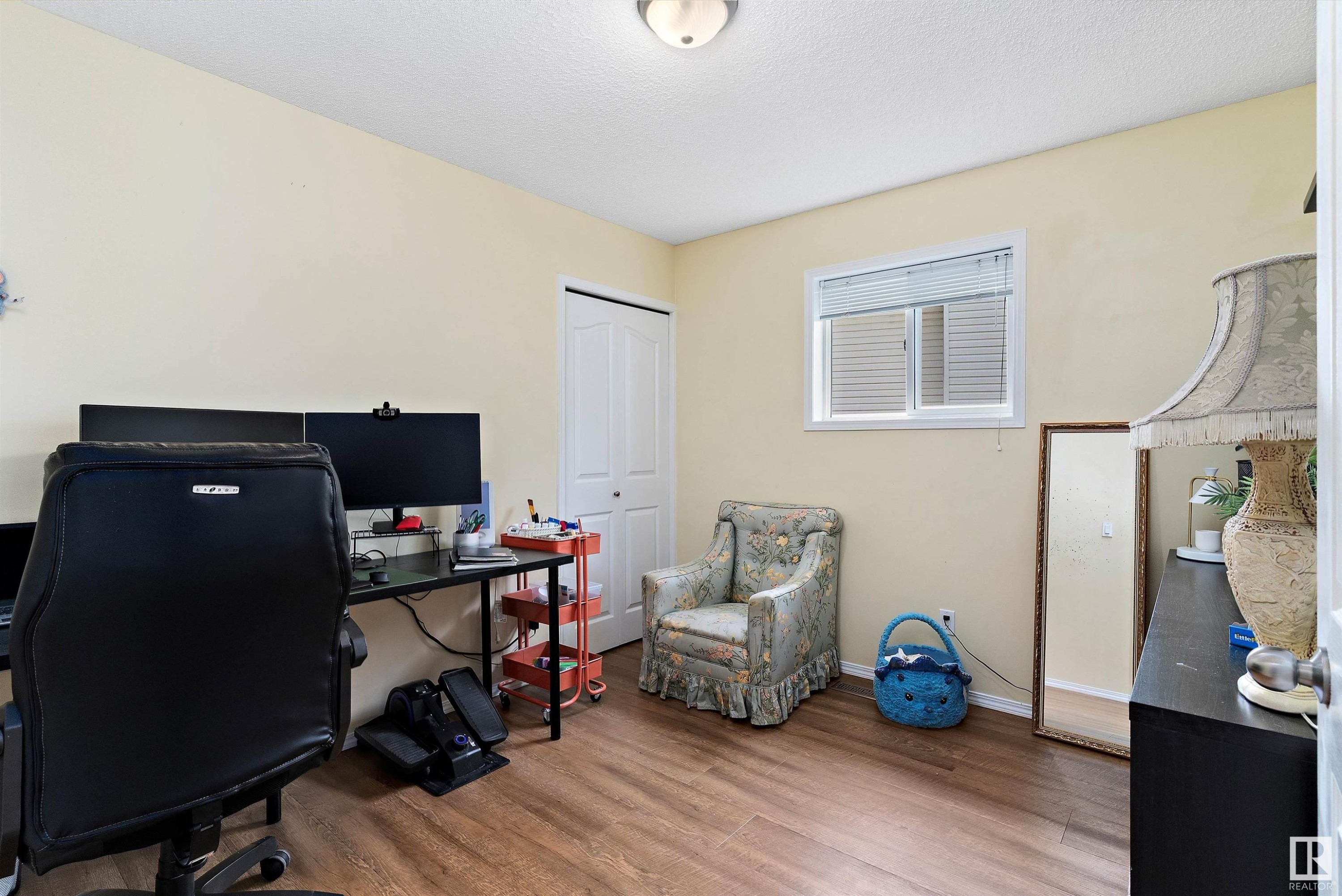 












11108 10A Avenue

,
Edmonton,




AB
T6J 6S8

