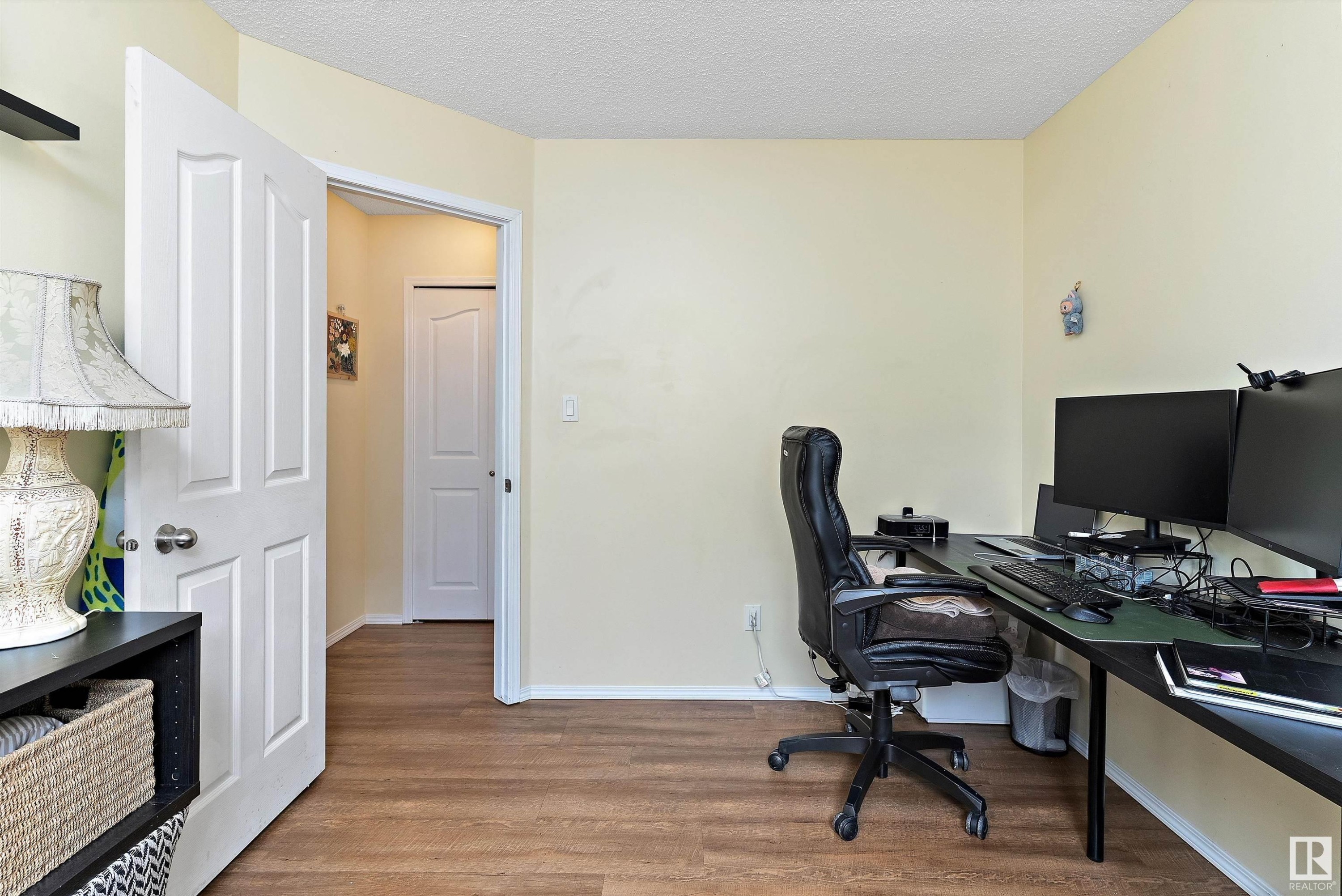 












11108 10A Avenue

,
Edmonton,




AB
T6J 6S8


