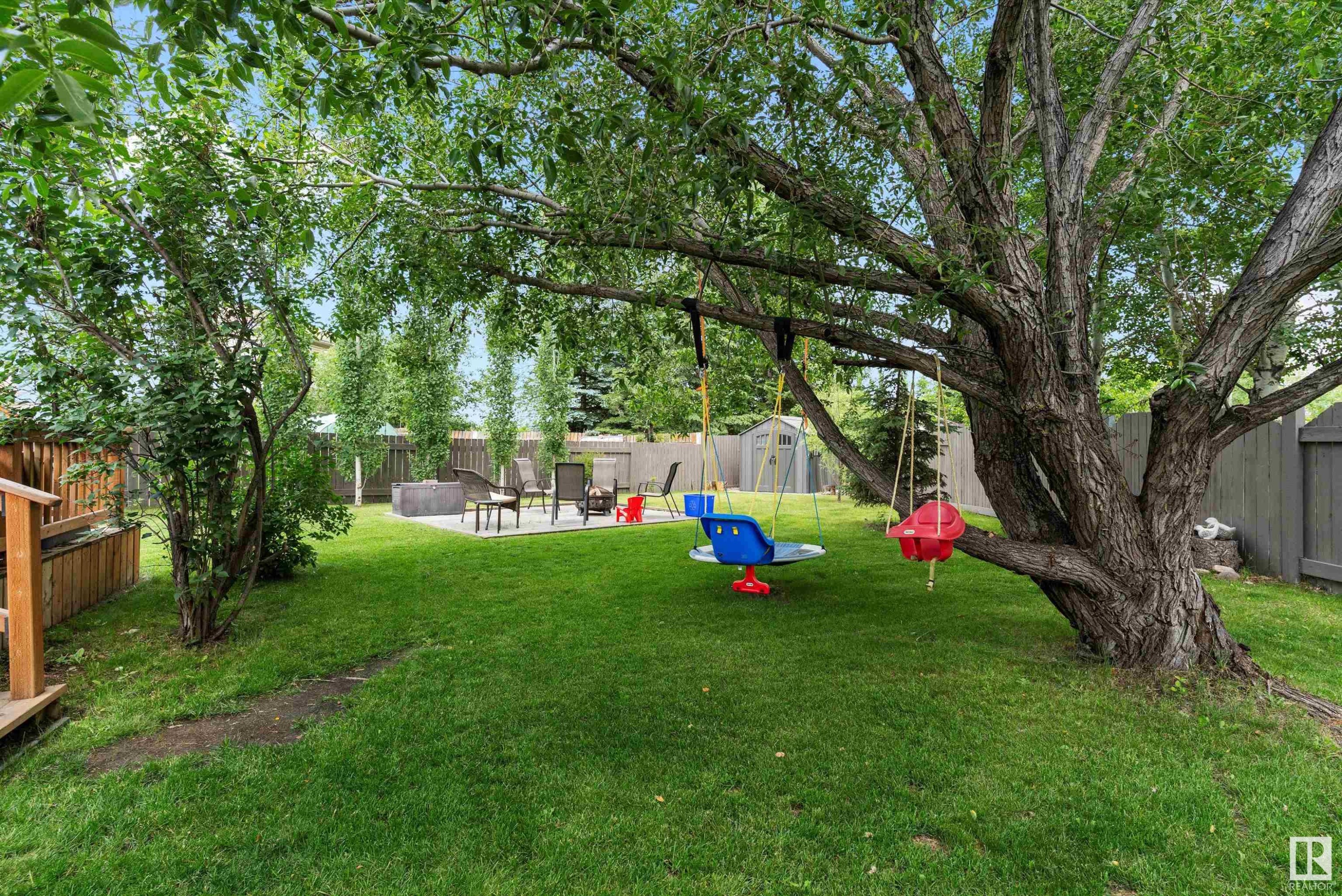 












11108 10A Avenue

,
Edmonton,




AB
T6J 6S8

