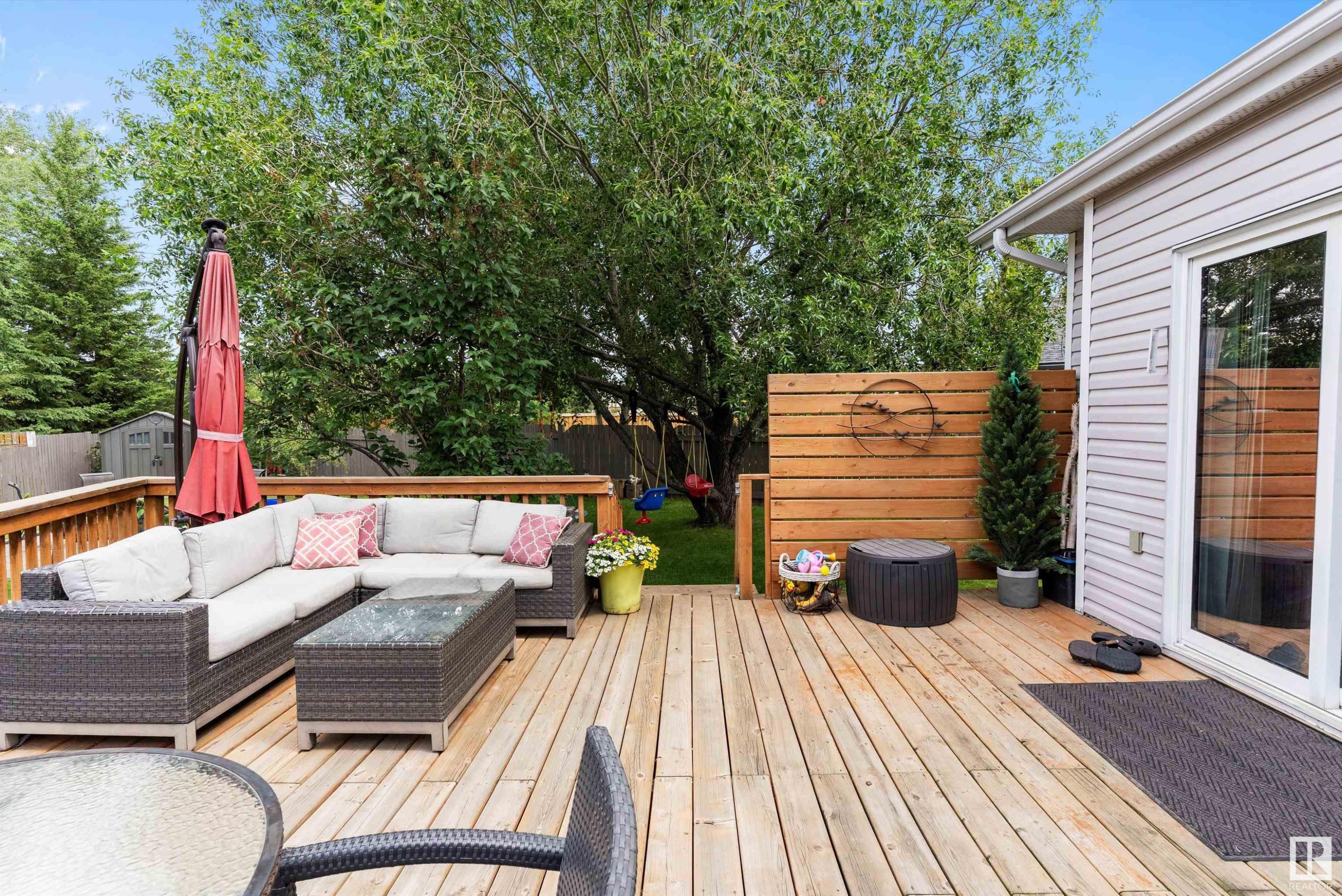 












11108 10A Avenue

,
Edmonton,




AB
T6J 6S8

