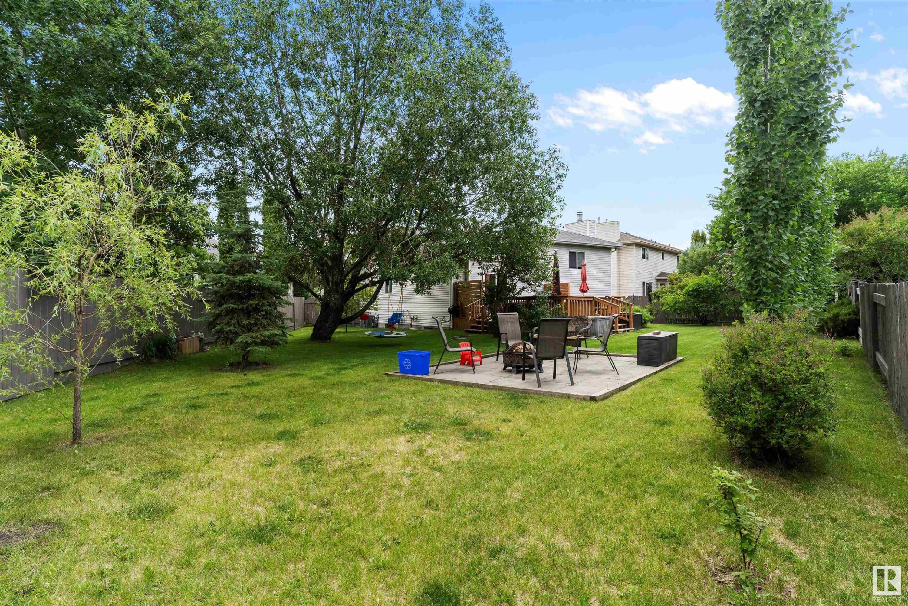 












11108 10A Avenue

,
Edmonton,




AB
T6J 6S8

