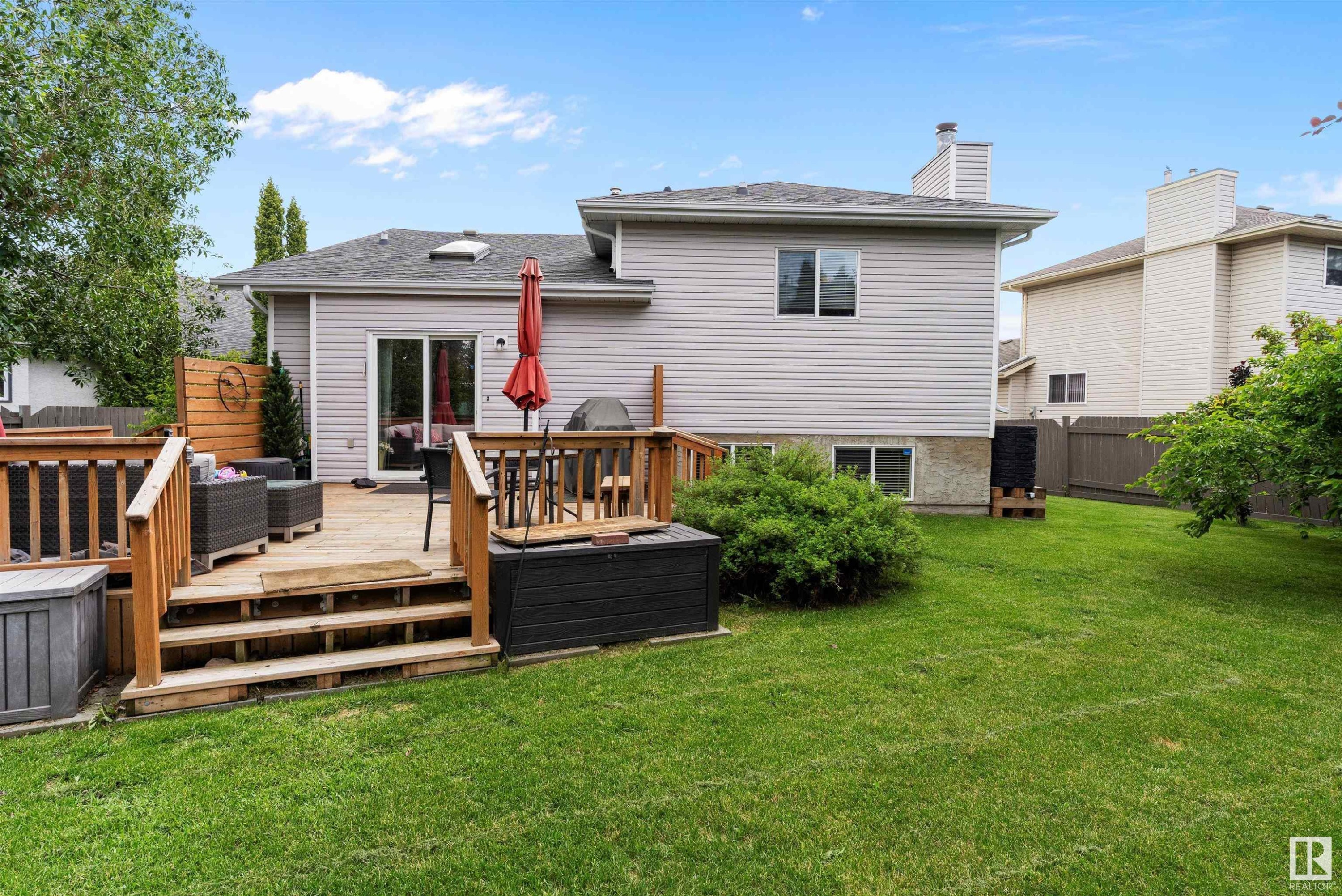 












11108 10A Avenue

,
Edmonton,




AB
T6J 6S8

