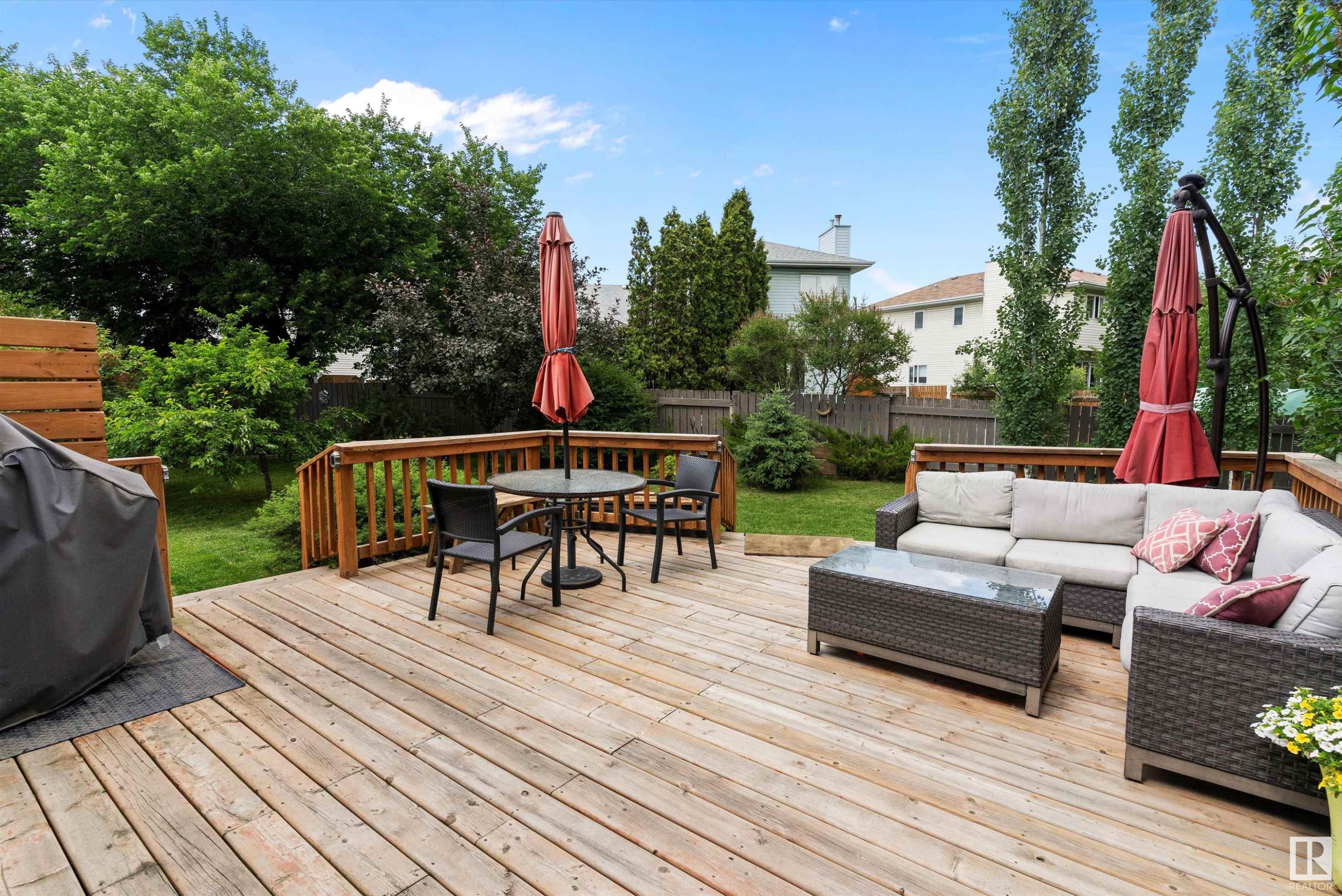 












11108 10A Avenue

,
Edmonton,




AB
T6J 6S8

