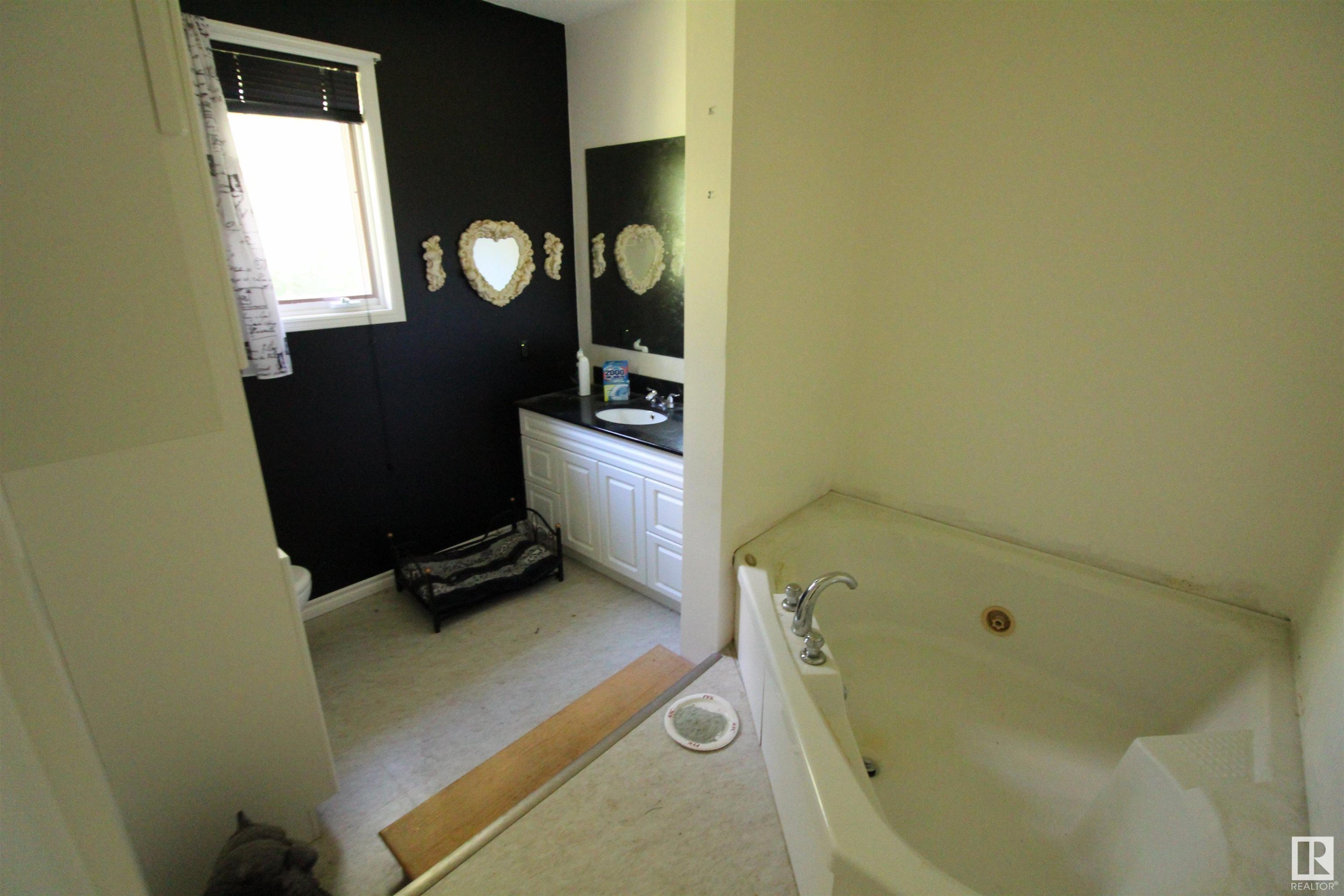 












59211 Hwy 2

,
Rural Westlock County,




AB
T0G 0P0

