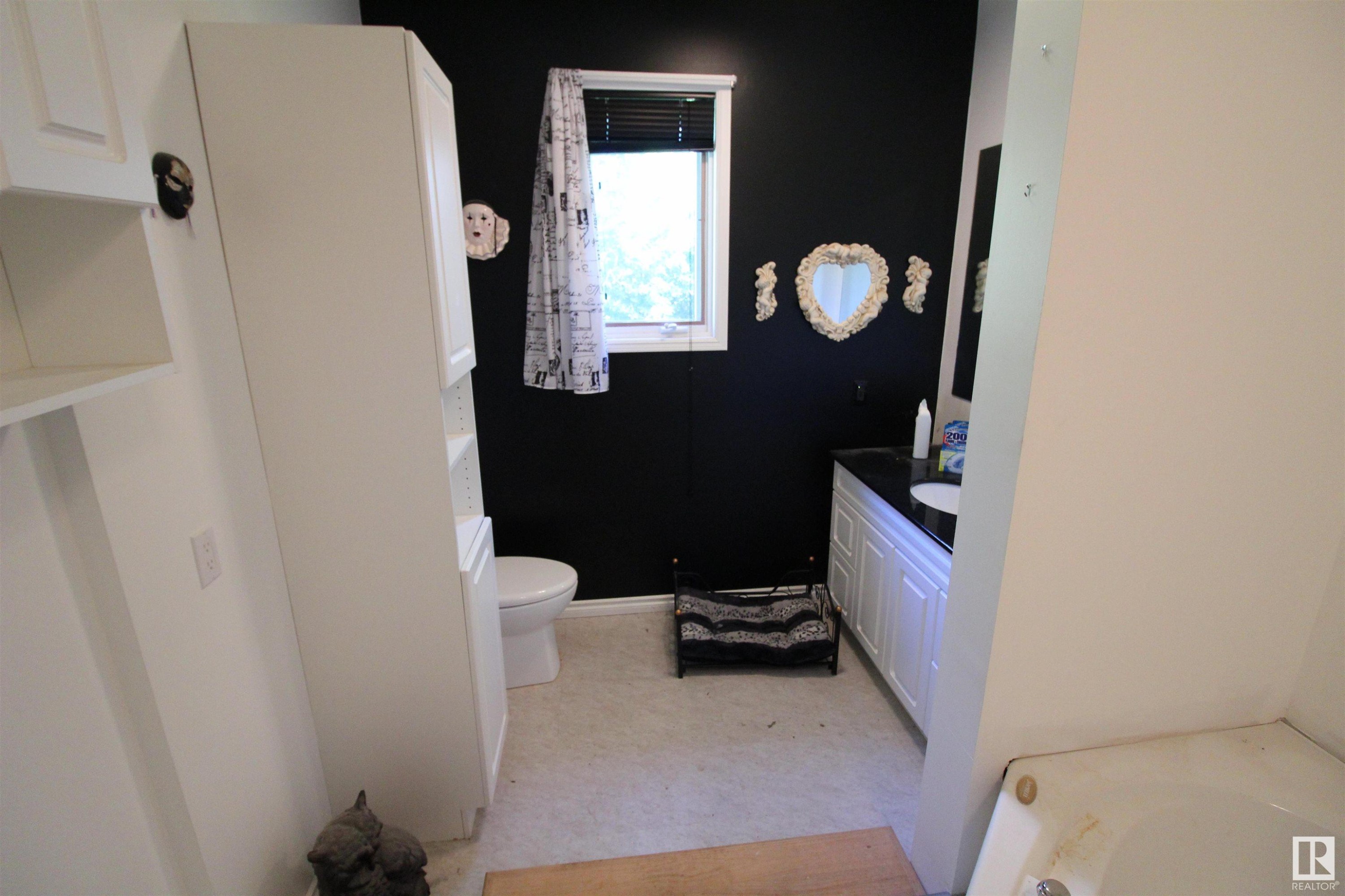 












59211 Hwy 2

,
Rural Westlock County,




AB
T0G 0P0


