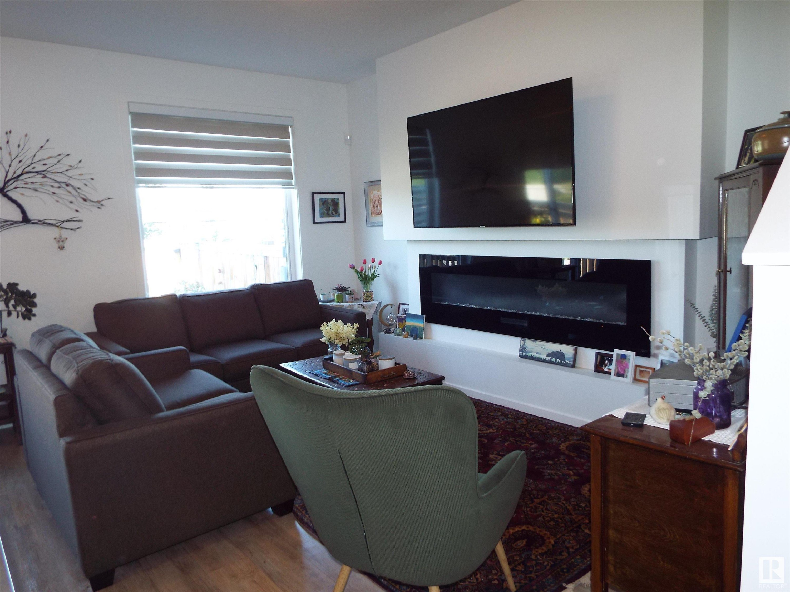 












4706 4706 67 Street

,
Beaumont,




AB
T4X 1Z9

