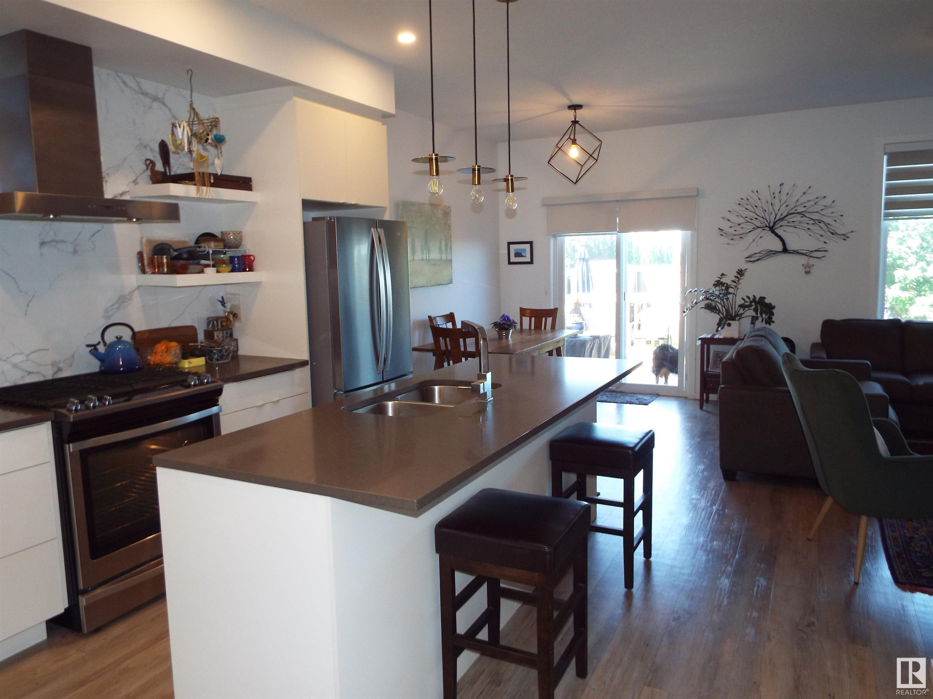 












4706 4706 67 Street

,
Beaumont,




AB
T4X 1Z9

