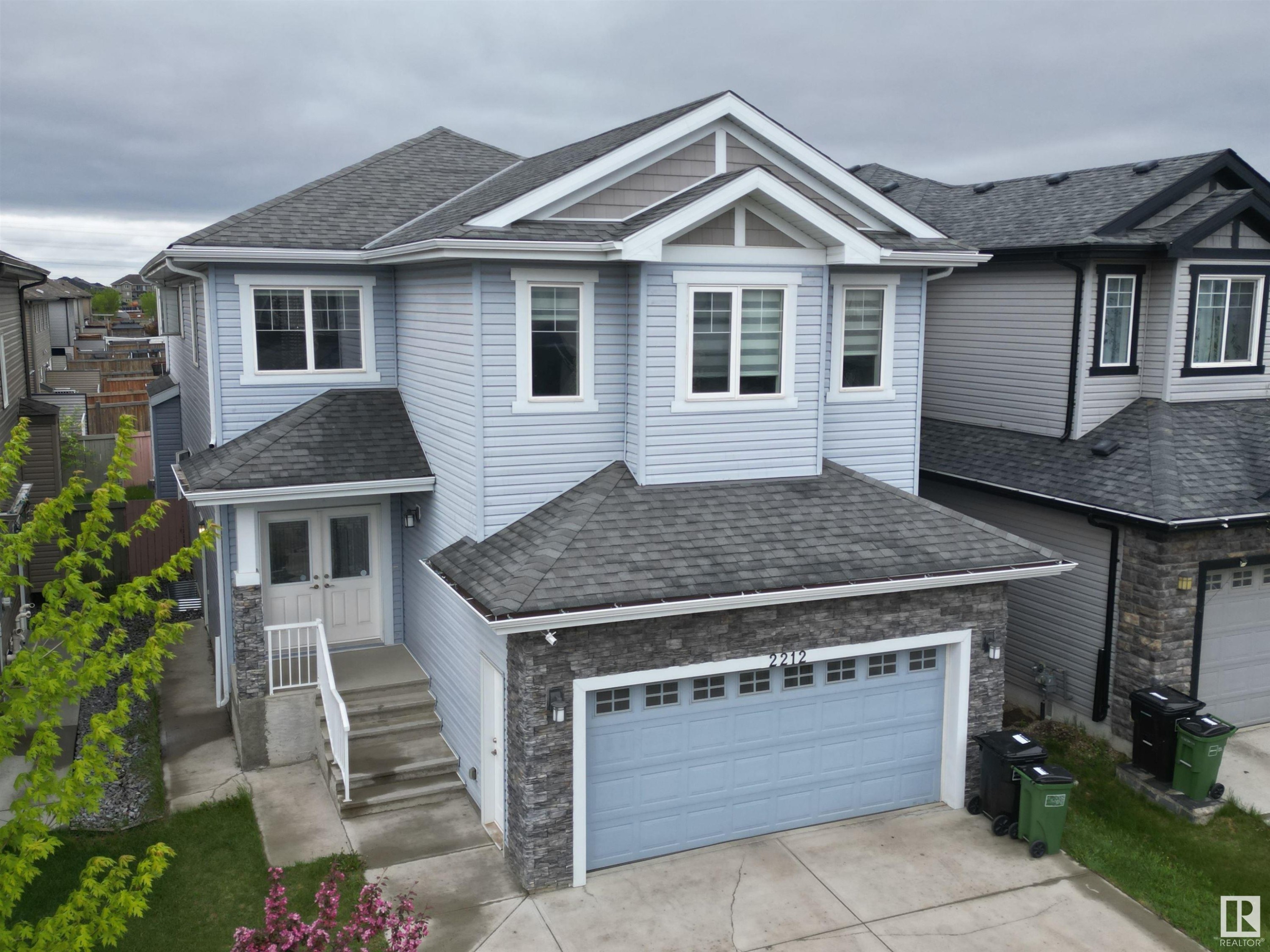 












2212 22 Street

,
Edmonton,




AB
T6T 0Z1

