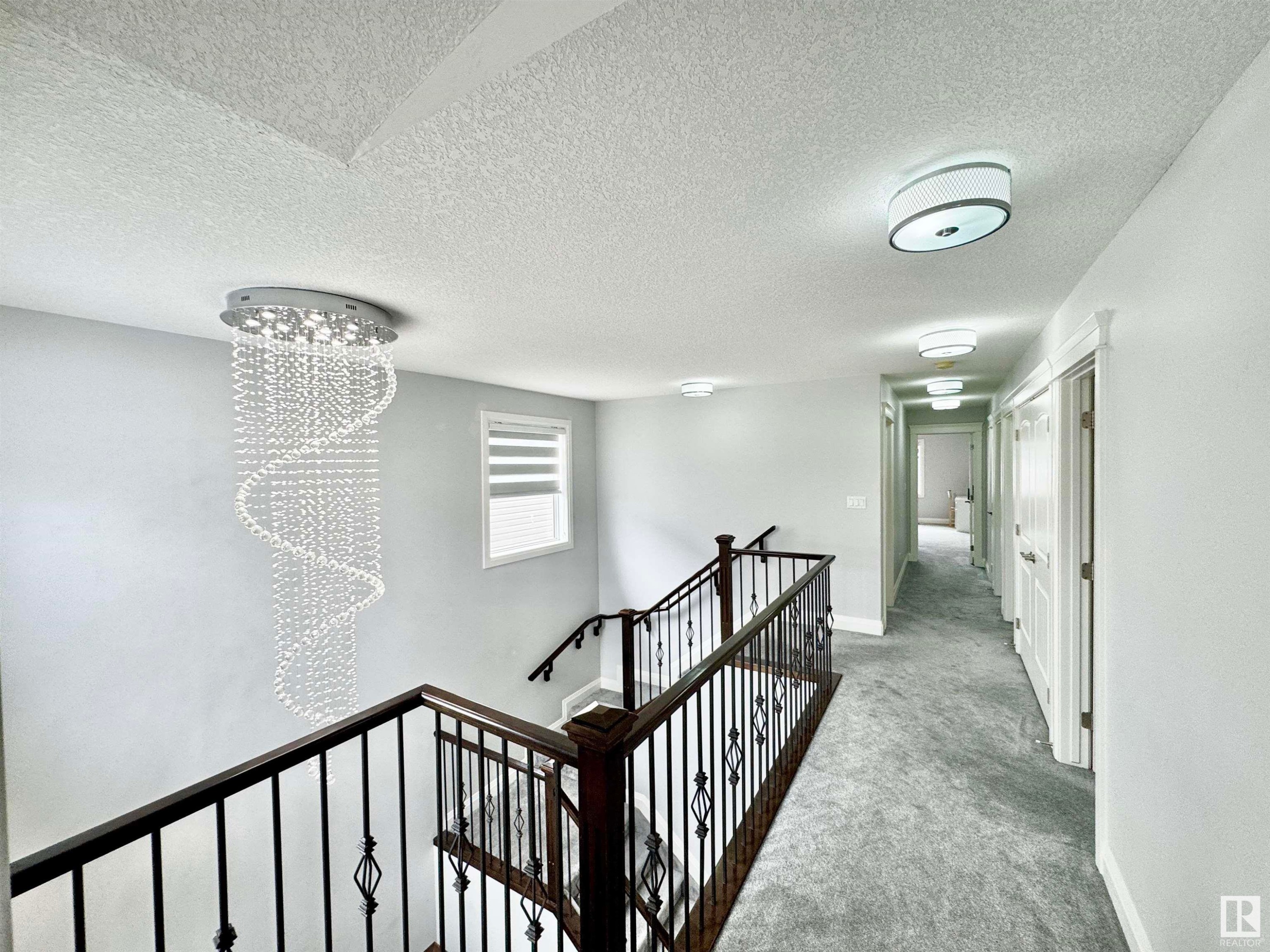 












2212 22 Street

,
Edmonton,




AB
T6T 0Z1

