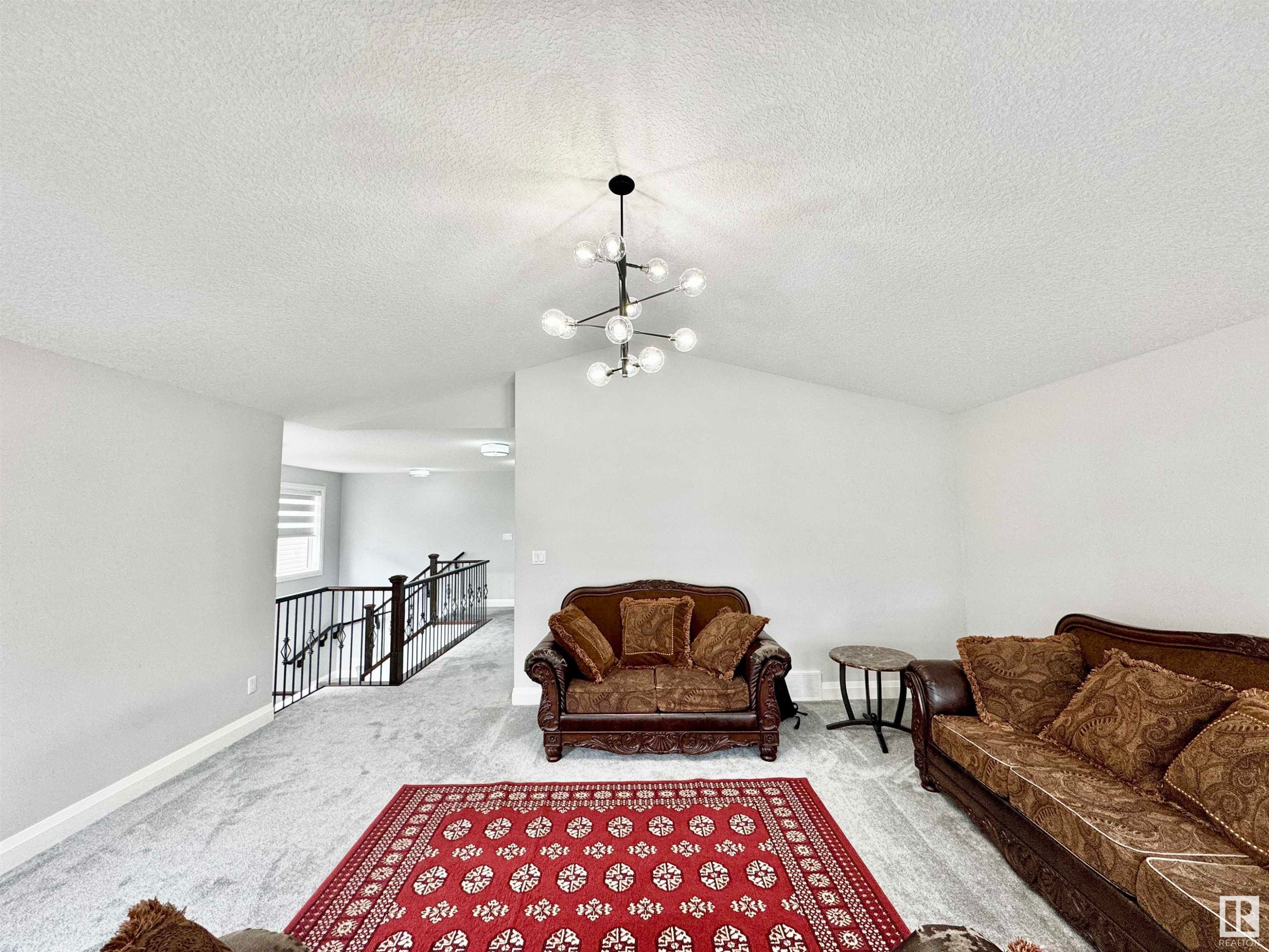 












2212 22 Street

,
Edmonton,




AB
T6T 0Z1

