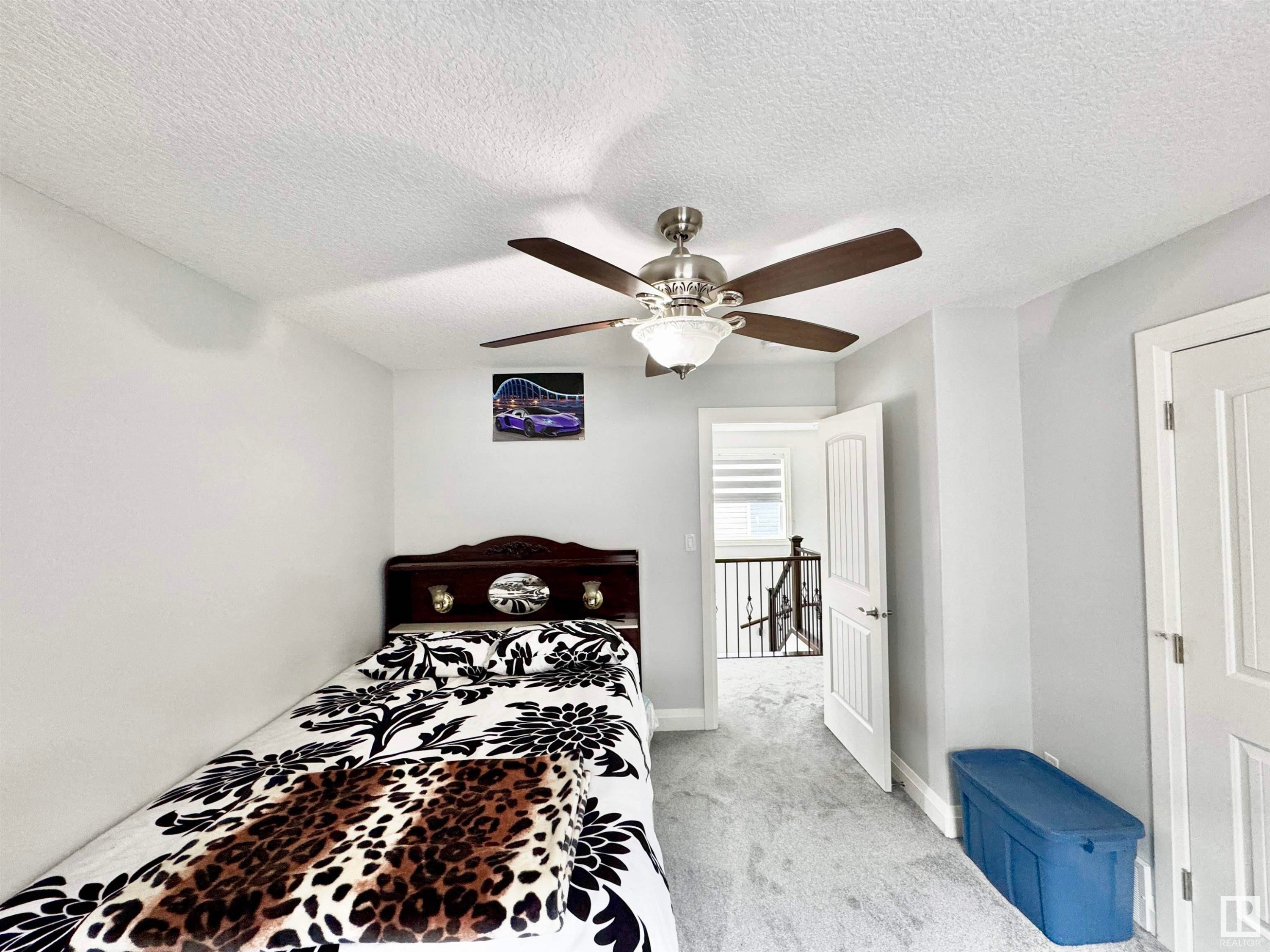












2212 22 Street

,
Edmonton,




AB
T6T 0Z1

