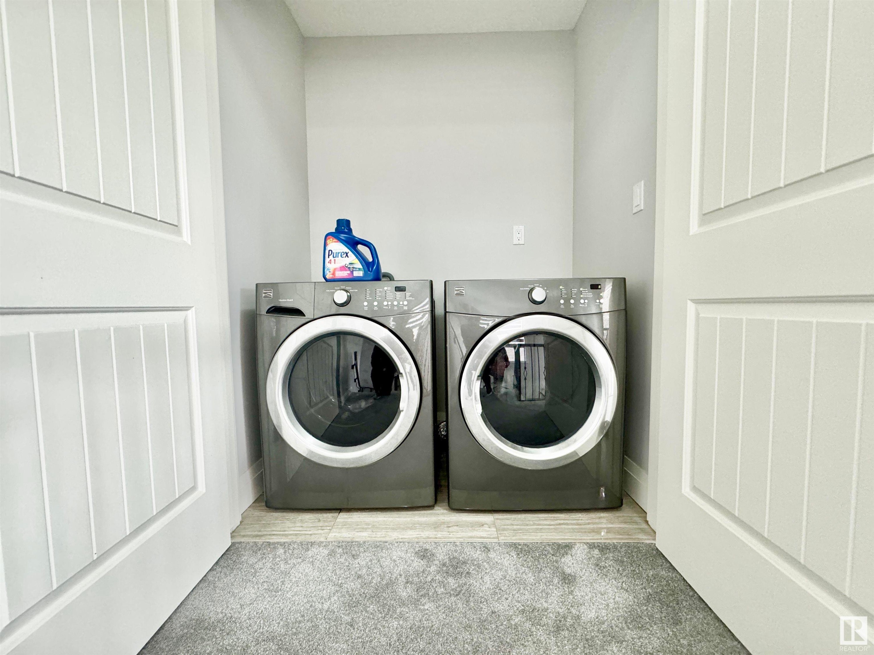












2212 22 Street

,
Edmonton,




AB
T6T 0Z1

