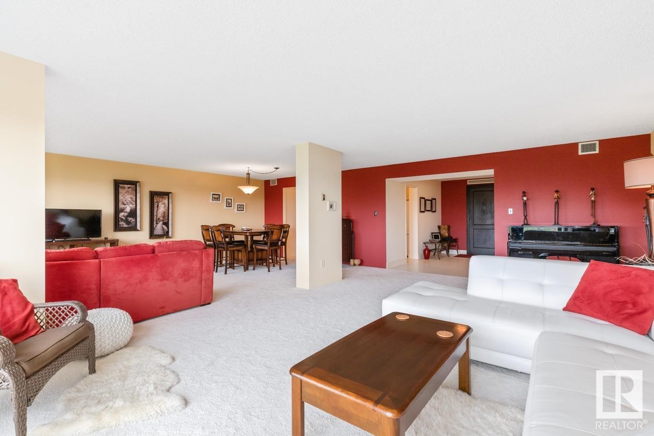 












402 9929 SASKATCHEWAN Drive

,
Edmonton,




AB
T6E 6E5

