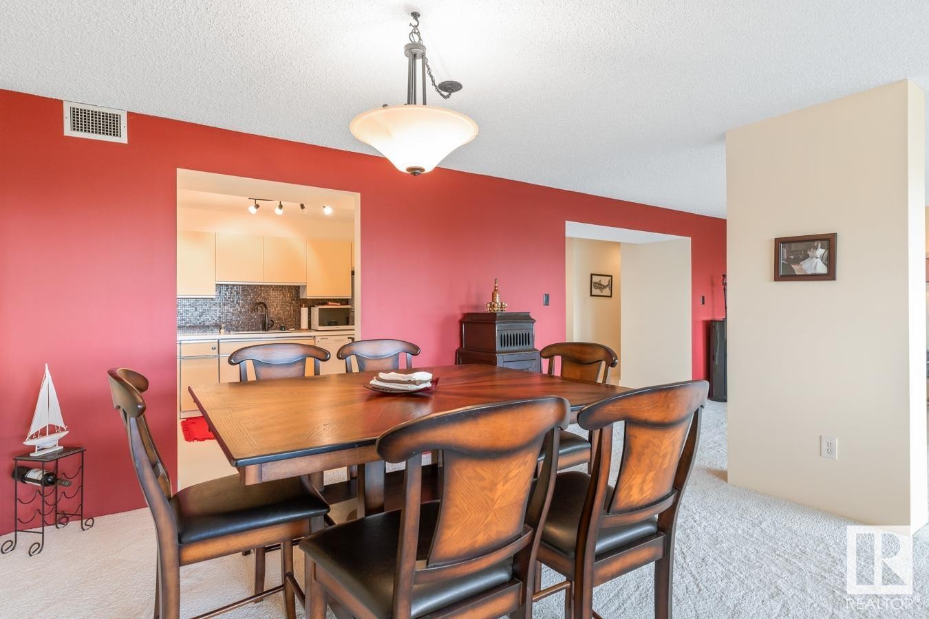 












402 9929 SASKATCHEWAN Drive

,
Edmonton,




AB
T6E 6E5


