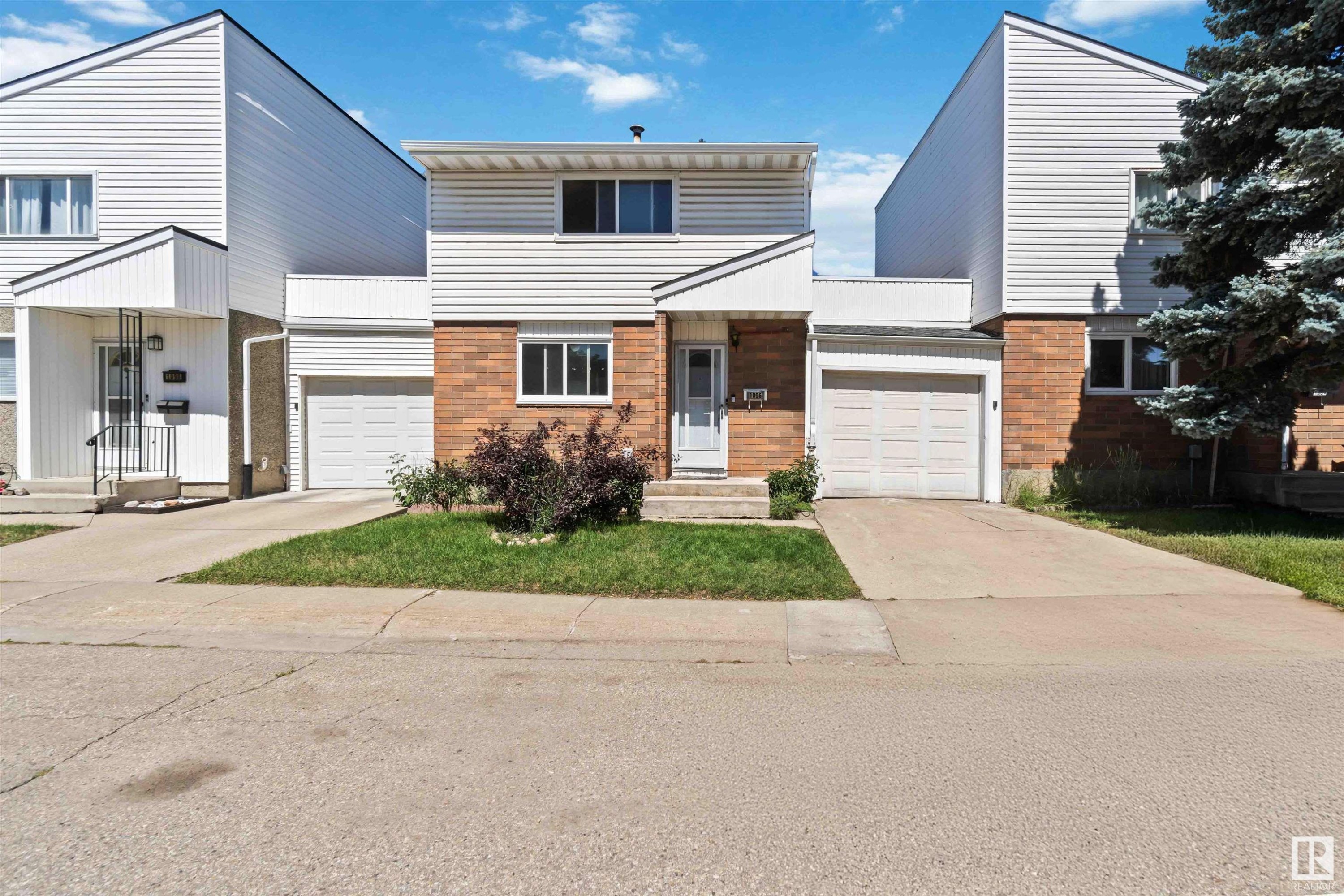 












1096 MILLBOURNE E

,
Edmonton,




AB
T6K 1W1

