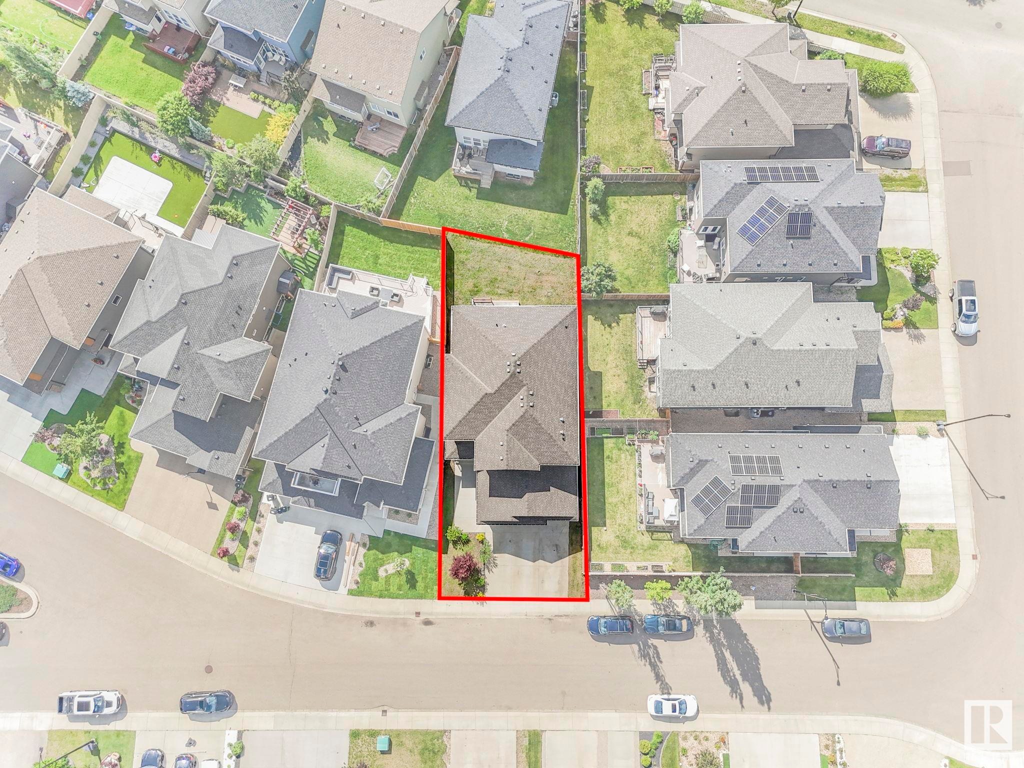 












2421 ASHCRAFT Crescent

,
Edmonton,




AB
T6W 2M9

