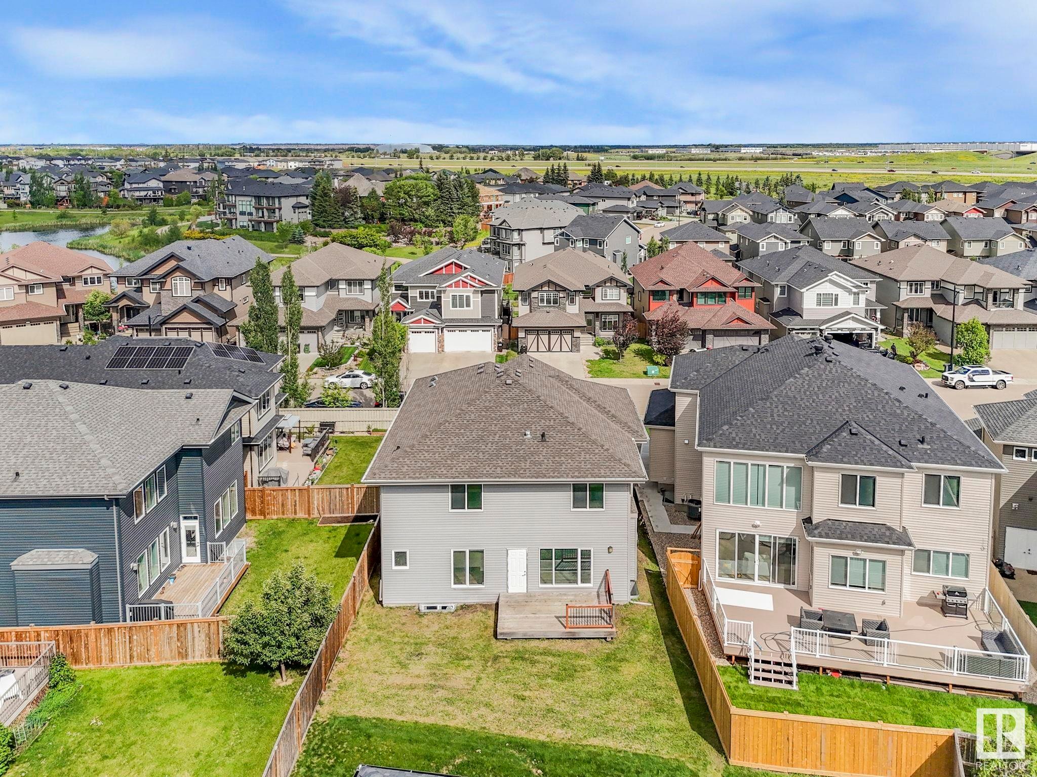 












2421 ASHCRAFT Crescent

,
Edmonton,




AB
T6W 2M9

