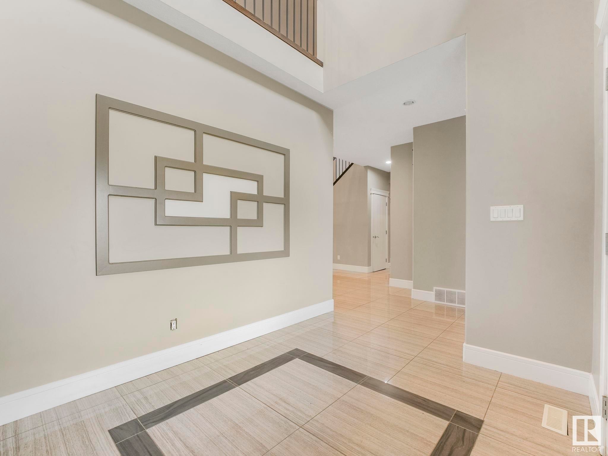 












2421 ASHCRAFT Crescent

,
Edmonton,




AB
T6W 2M9

