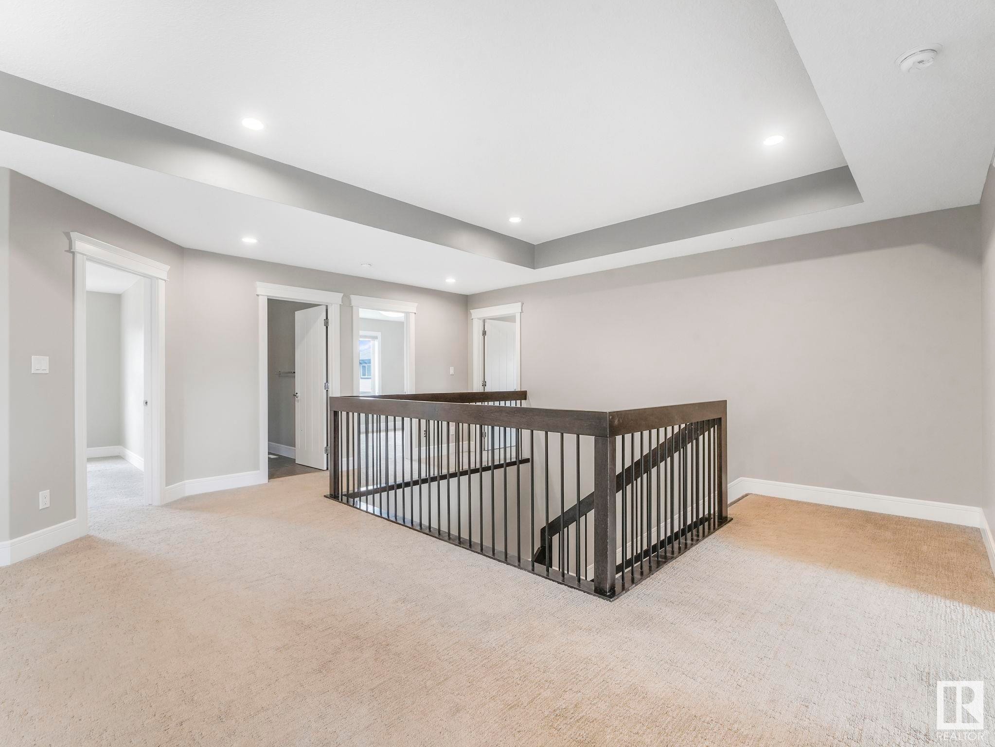 












2421 ASHCRAFT Crescent

,
Edmonton,




AB
T6W 2M9

