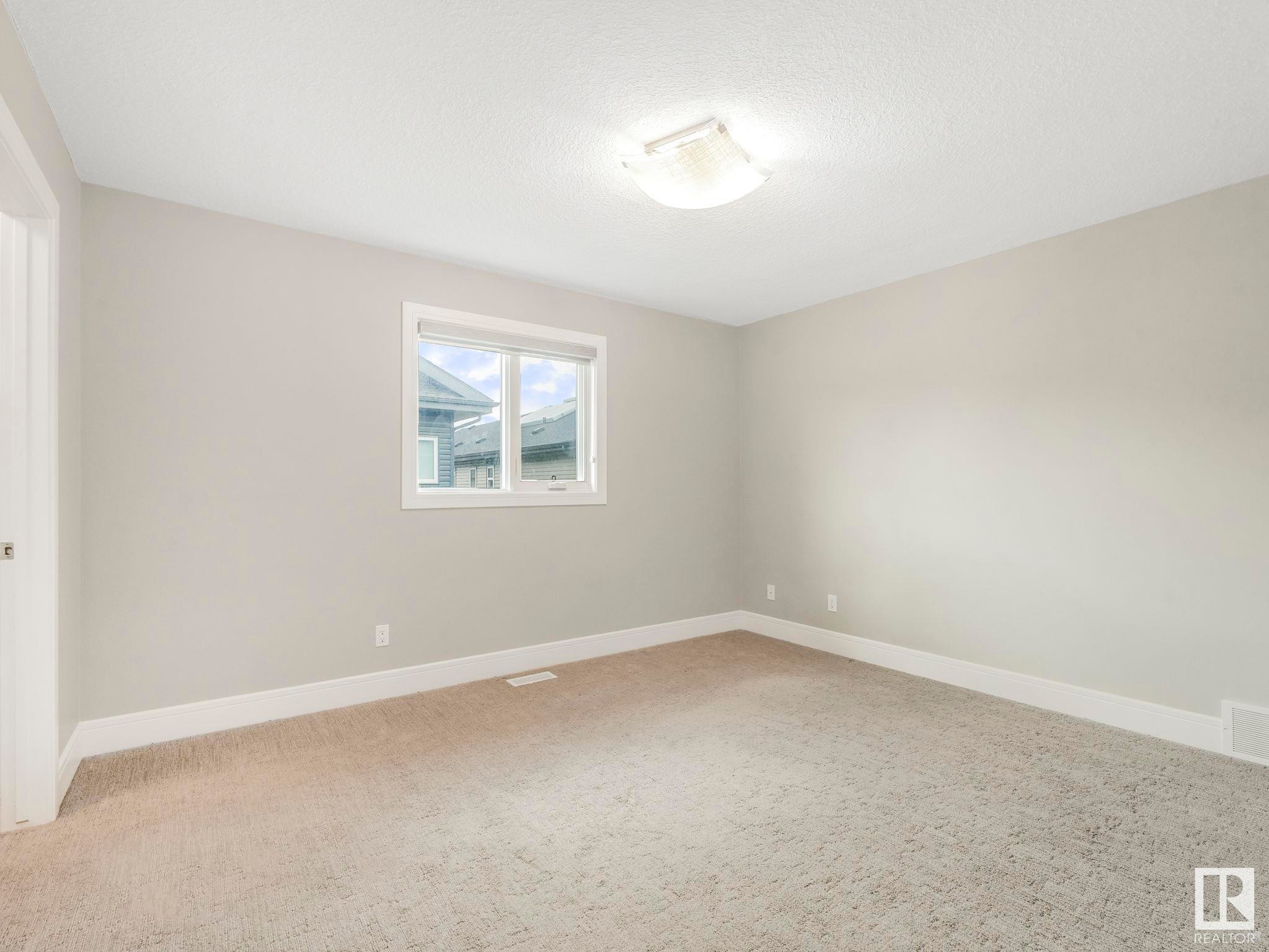












2421 ASHCRAFT Crescent

,
Edmonton,




AB
T6W 2M9

