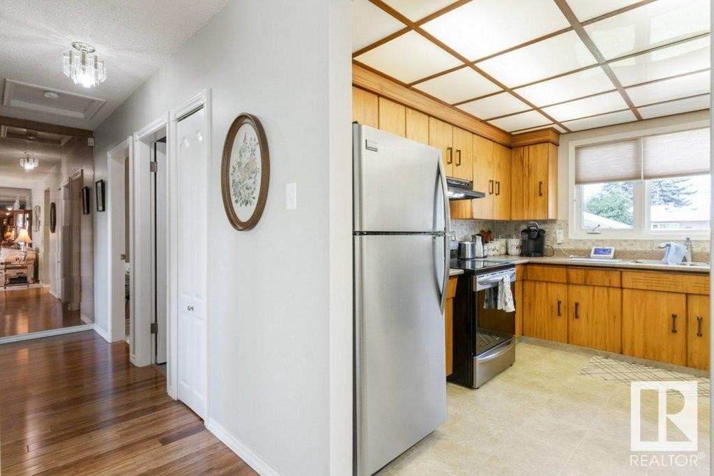 












6840 83 Avenue

,
Edmonton,




AB
T6B 0G5

