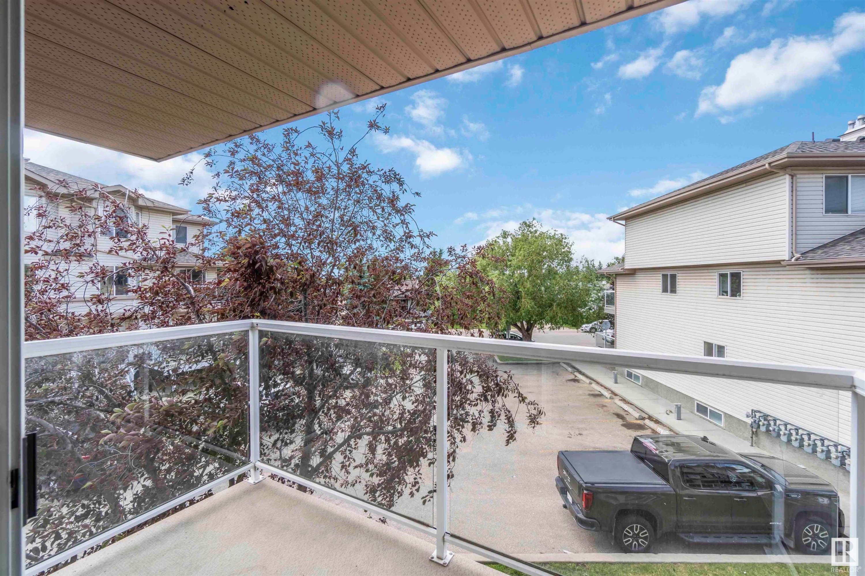 












25 2505 42 Street

,
Edmonton,




AB
T6L 7G8


