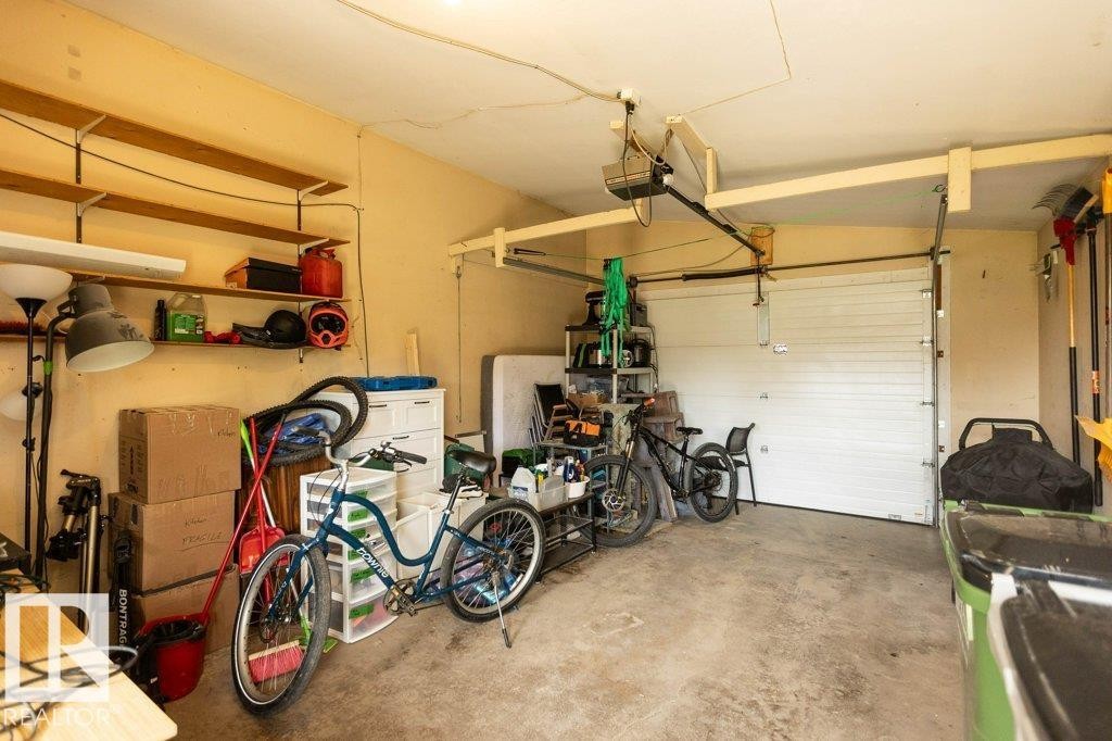 












9815 97 Street

,
Westlock,




AB
T7P 2A4


