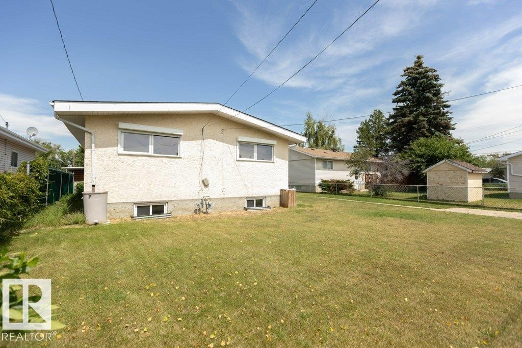 












9815 97 Street

,
Westlock,




AB
T7P 2A4

