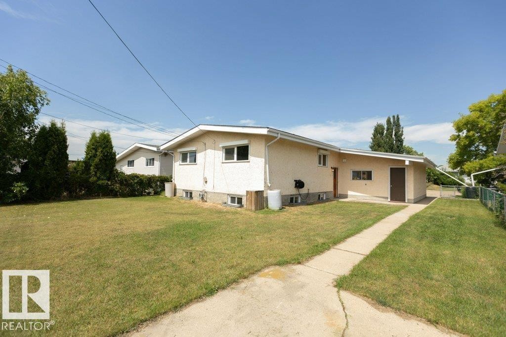 












9815 97 Street

,
Westlock,




AB
T7P 2A4

