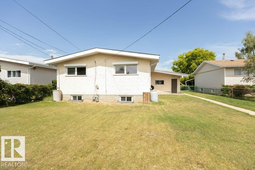 












9815 97 Street

,
Westlock,




AB
T7P 2A4

