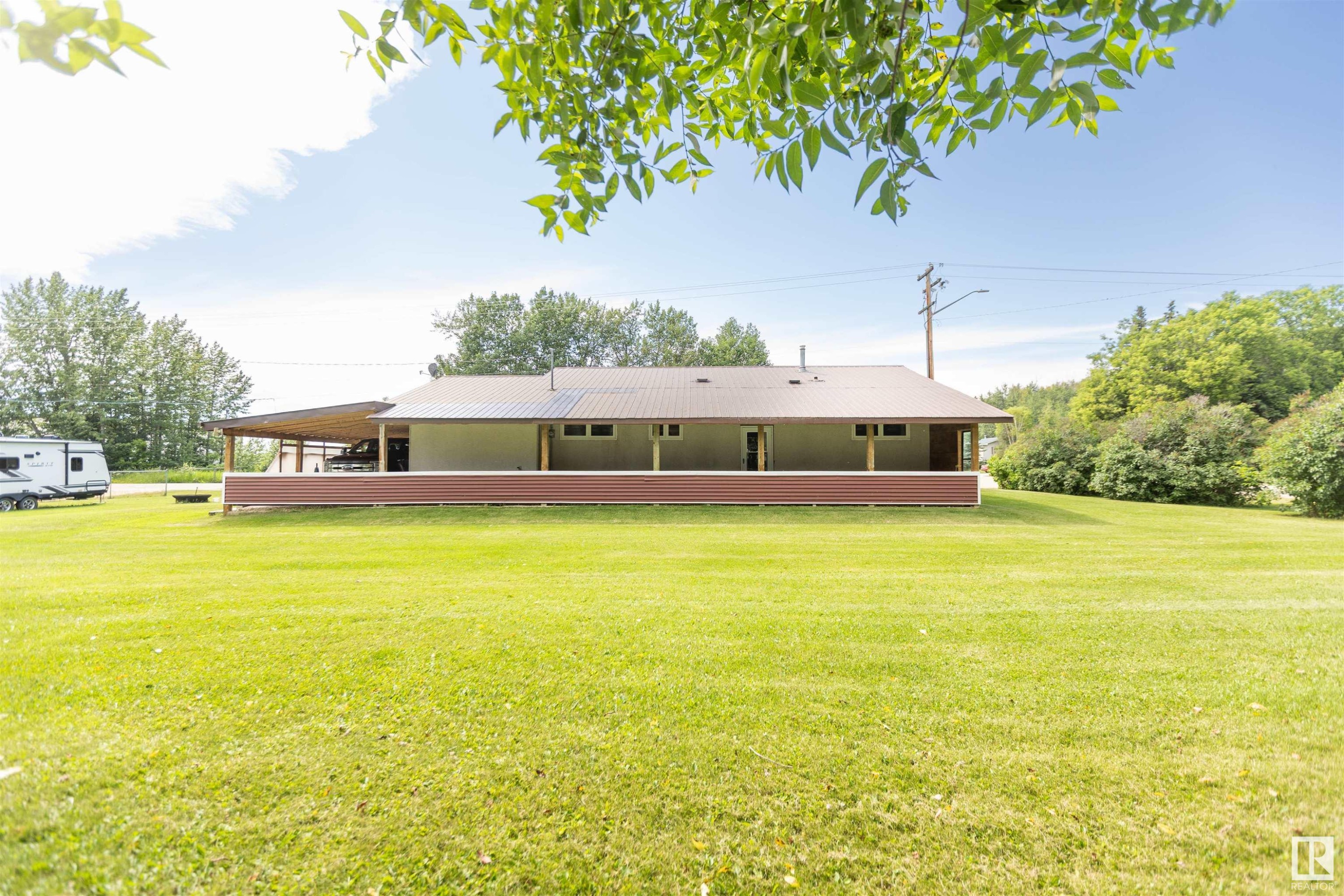 












52 Thomson Road

,
Fort Assiniboine,




AB
T0G 1A0

