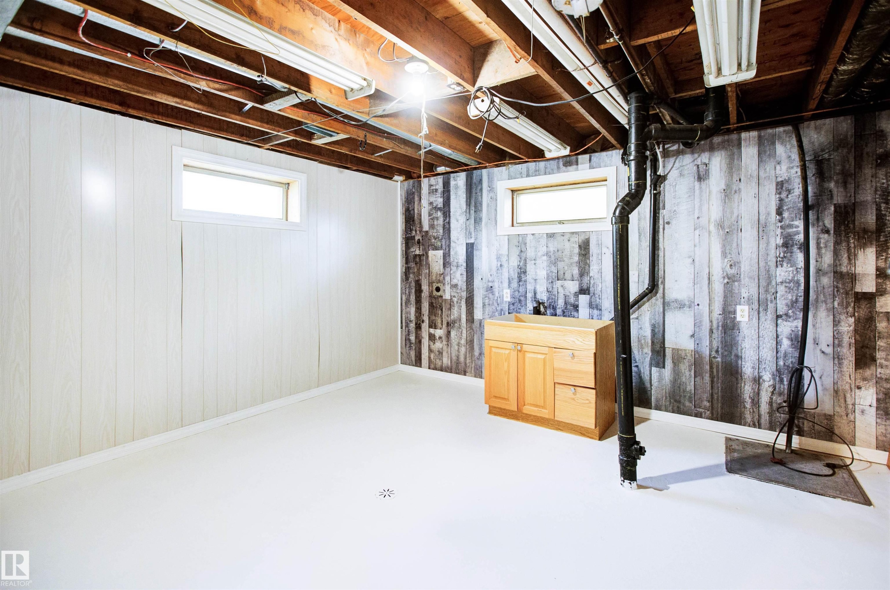 












52 Thomson Road

,
Fort Assiniboine,




AB
T0G 1A0

