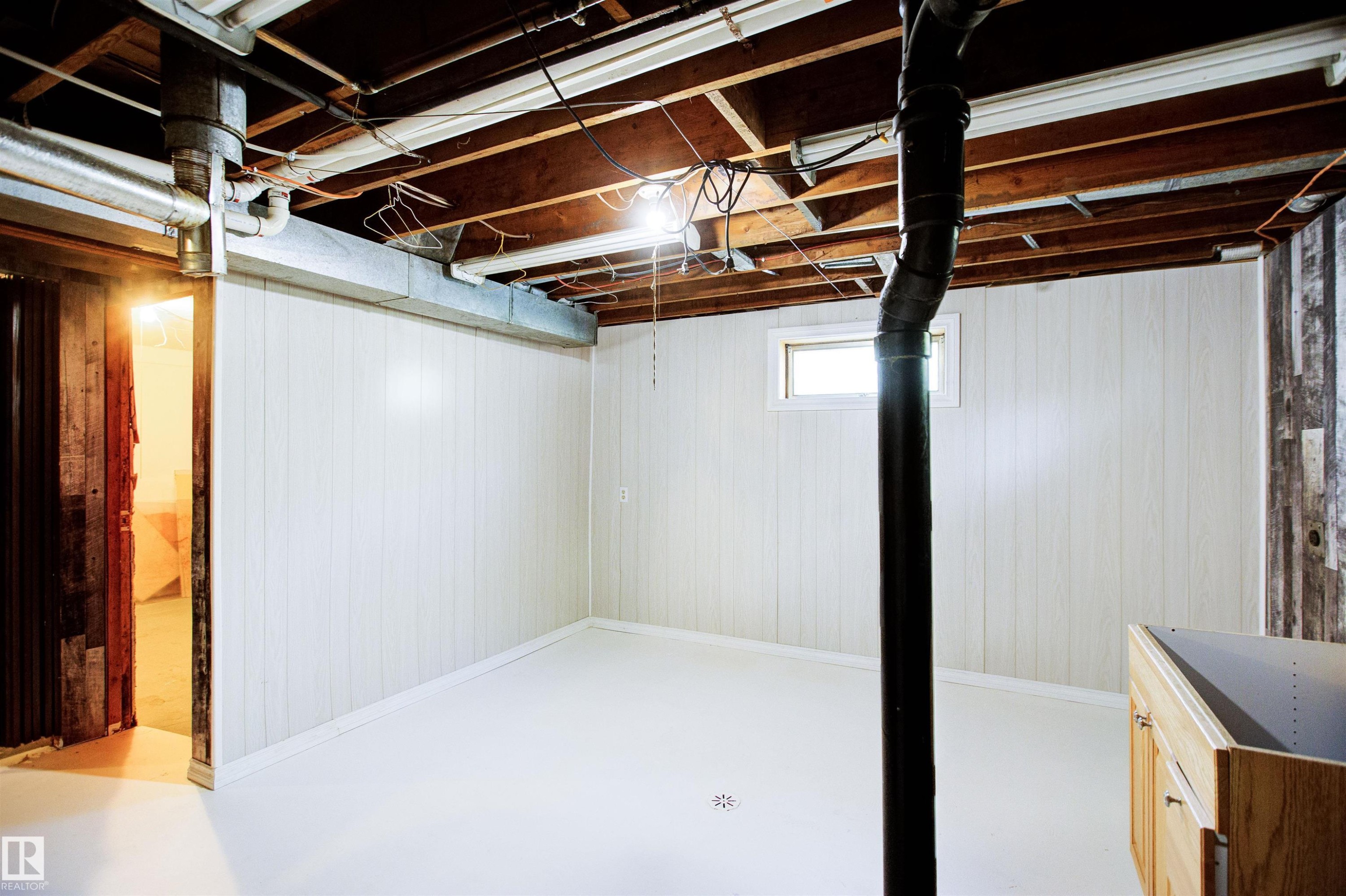 












52 Thomson Road

,
Fort Assiniboine,




AB
T0G 1A0

