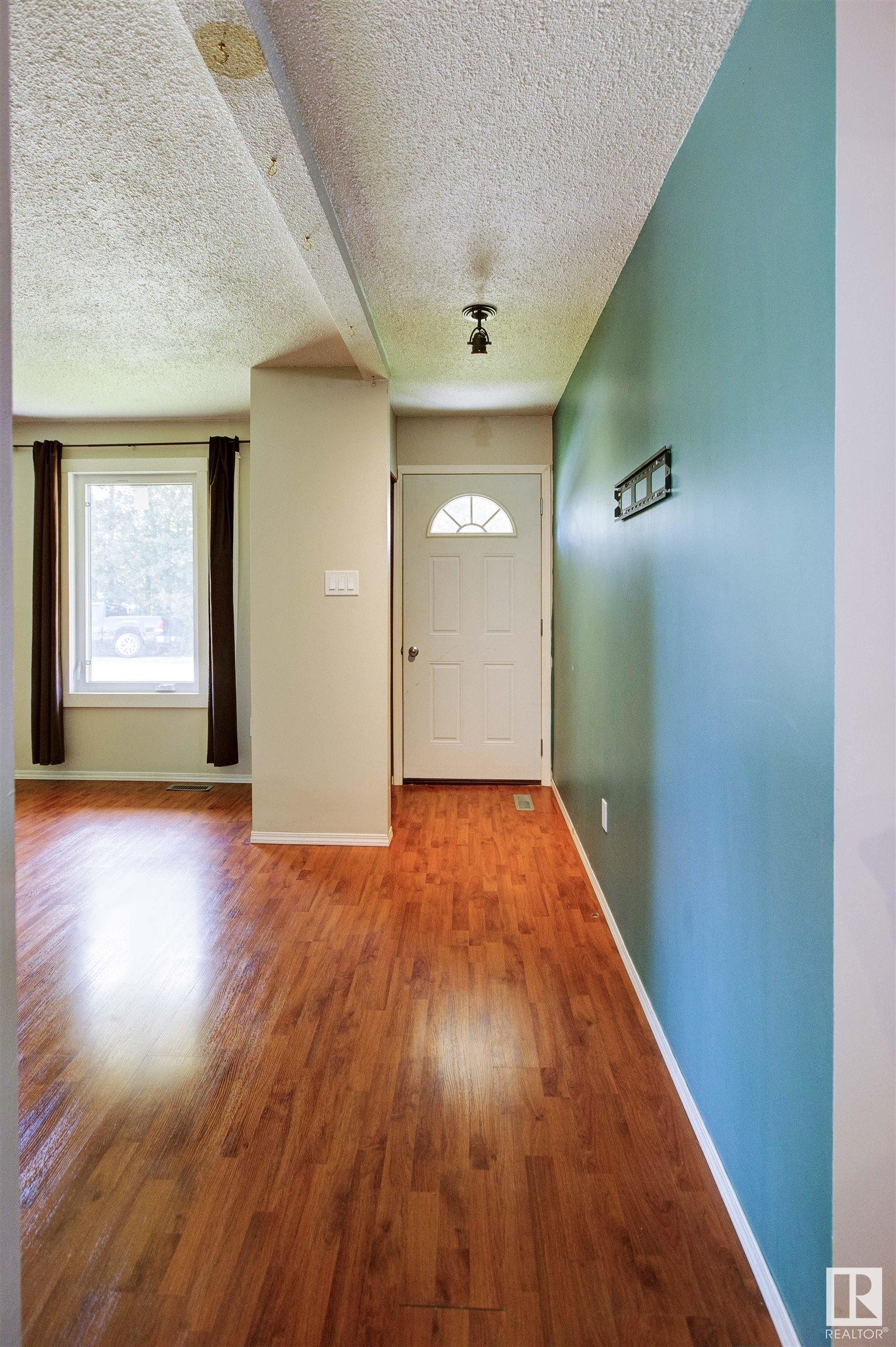 












52 Thomson Road

,
Fort Assiniboine,




AB
T0G 1A0

