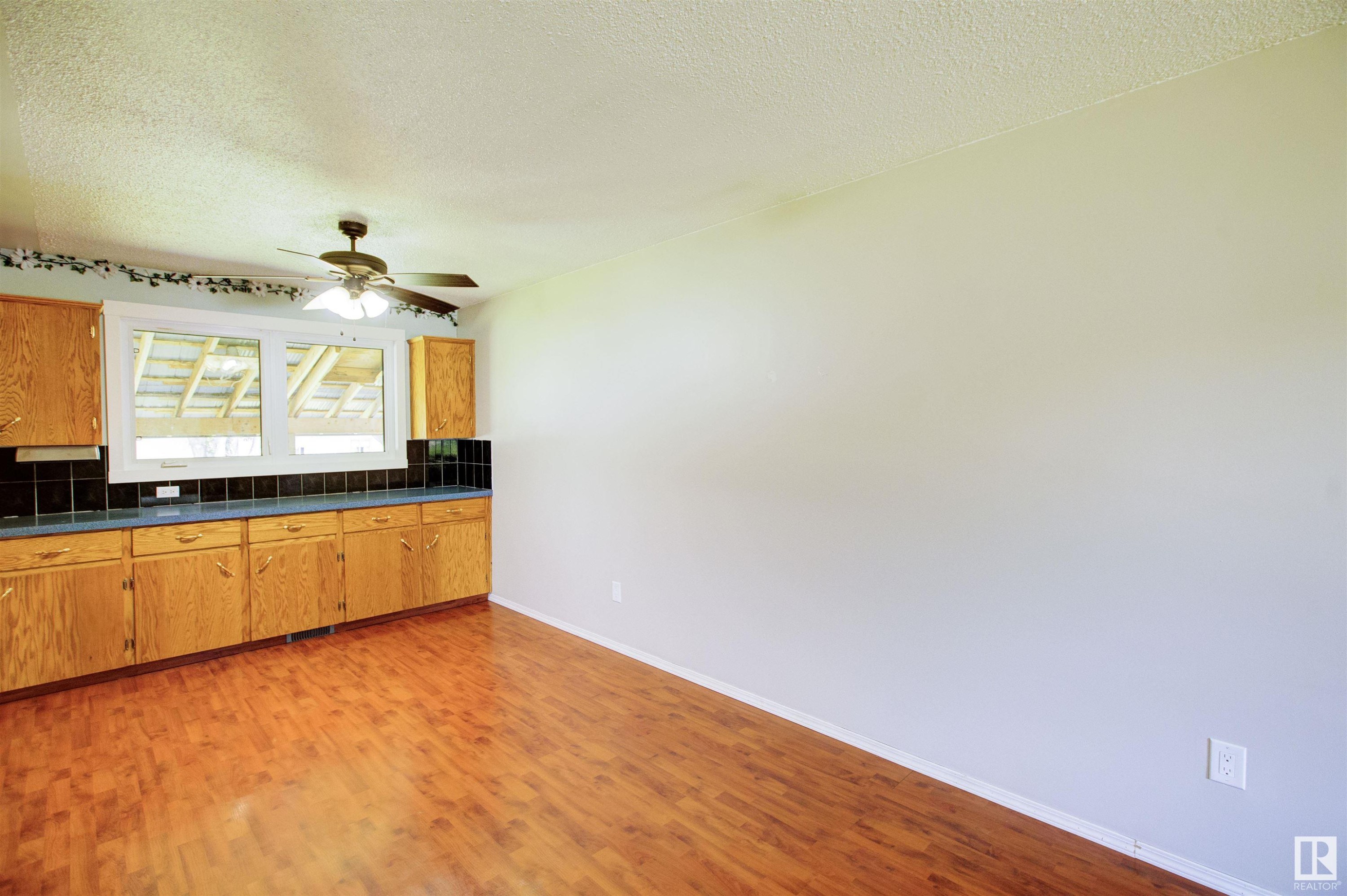 












52 Thomson Road

,
Fort Assiniboine,




AB
T0G 1A0

