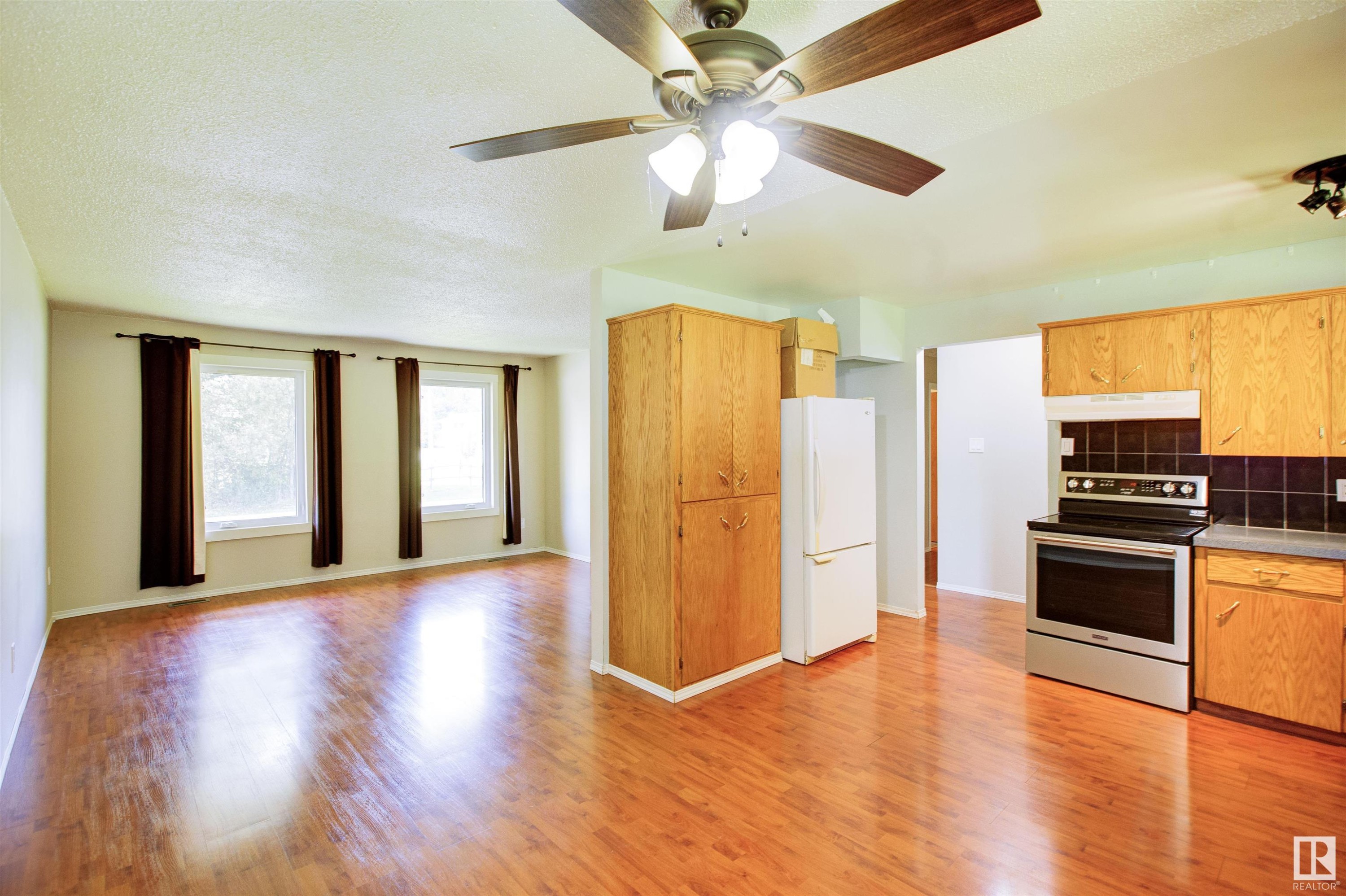 












52 Thomson Road

,
Fort Assiniboine,




AB
T0G 1A0

