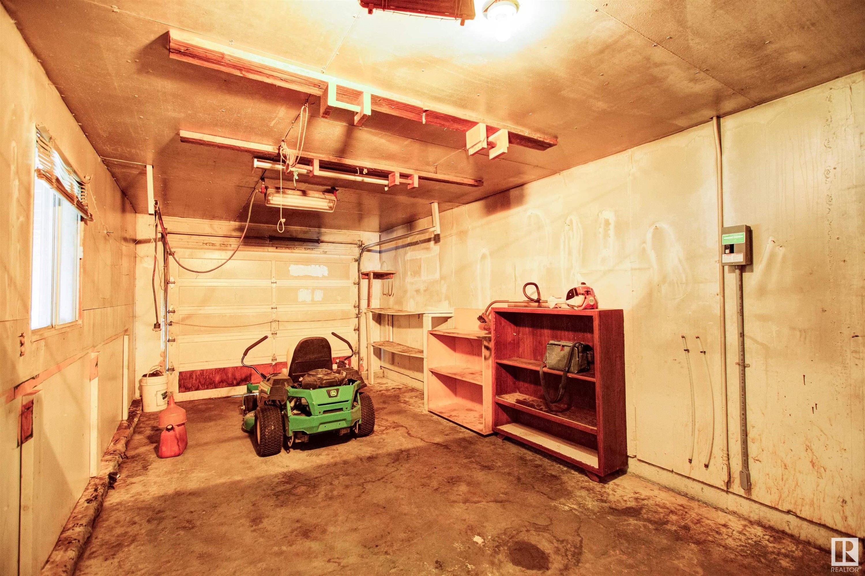












52 Thomson Road

,
Fort Assiniboine,




AB
T0G 1A0

