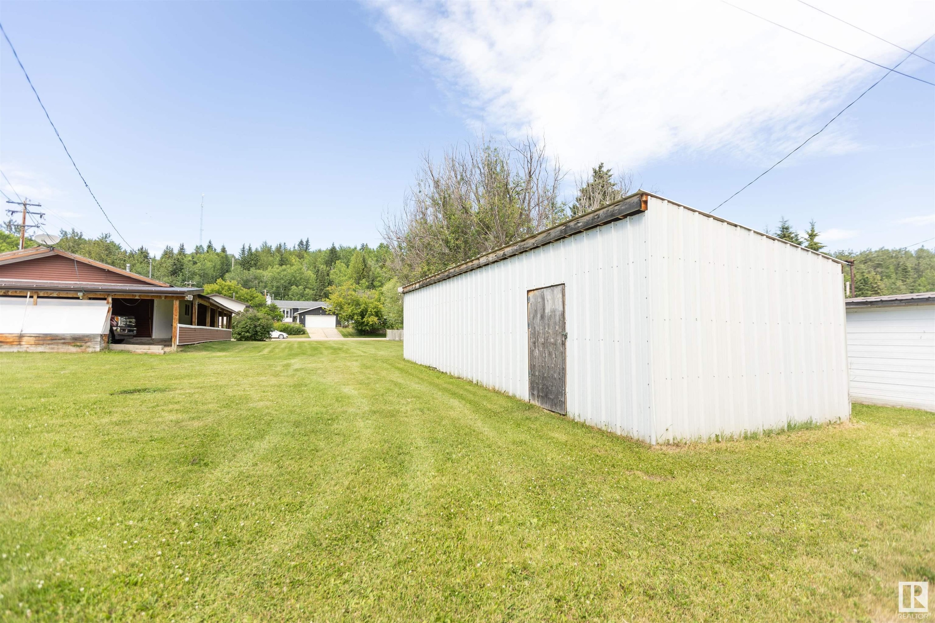 












52 Thomson Road

,
Fort Assiniboine,




AB
T0G 1A0

