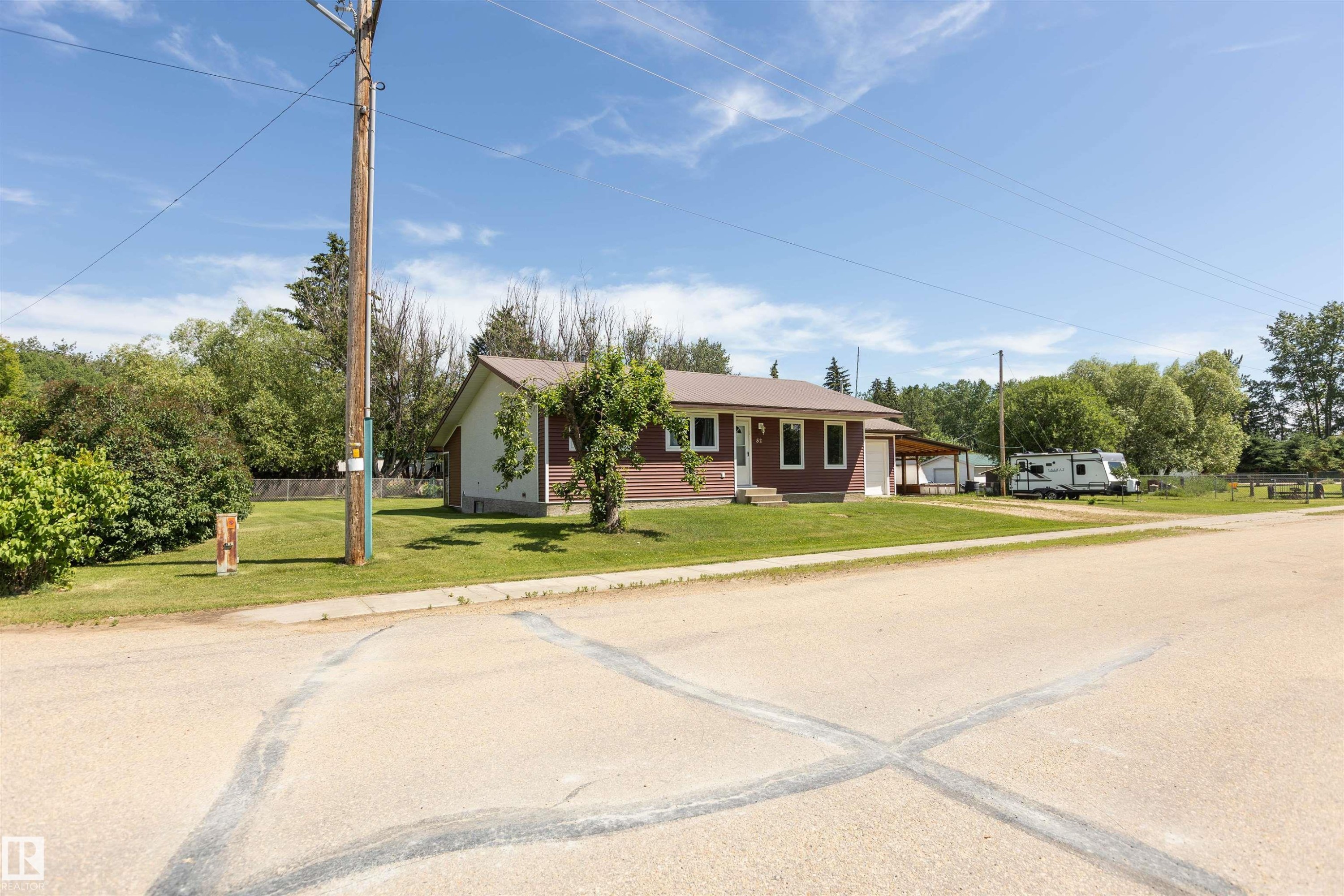 












52 Thomson Road

,
Fort Assiniboine,




AB
T0G 1A0

