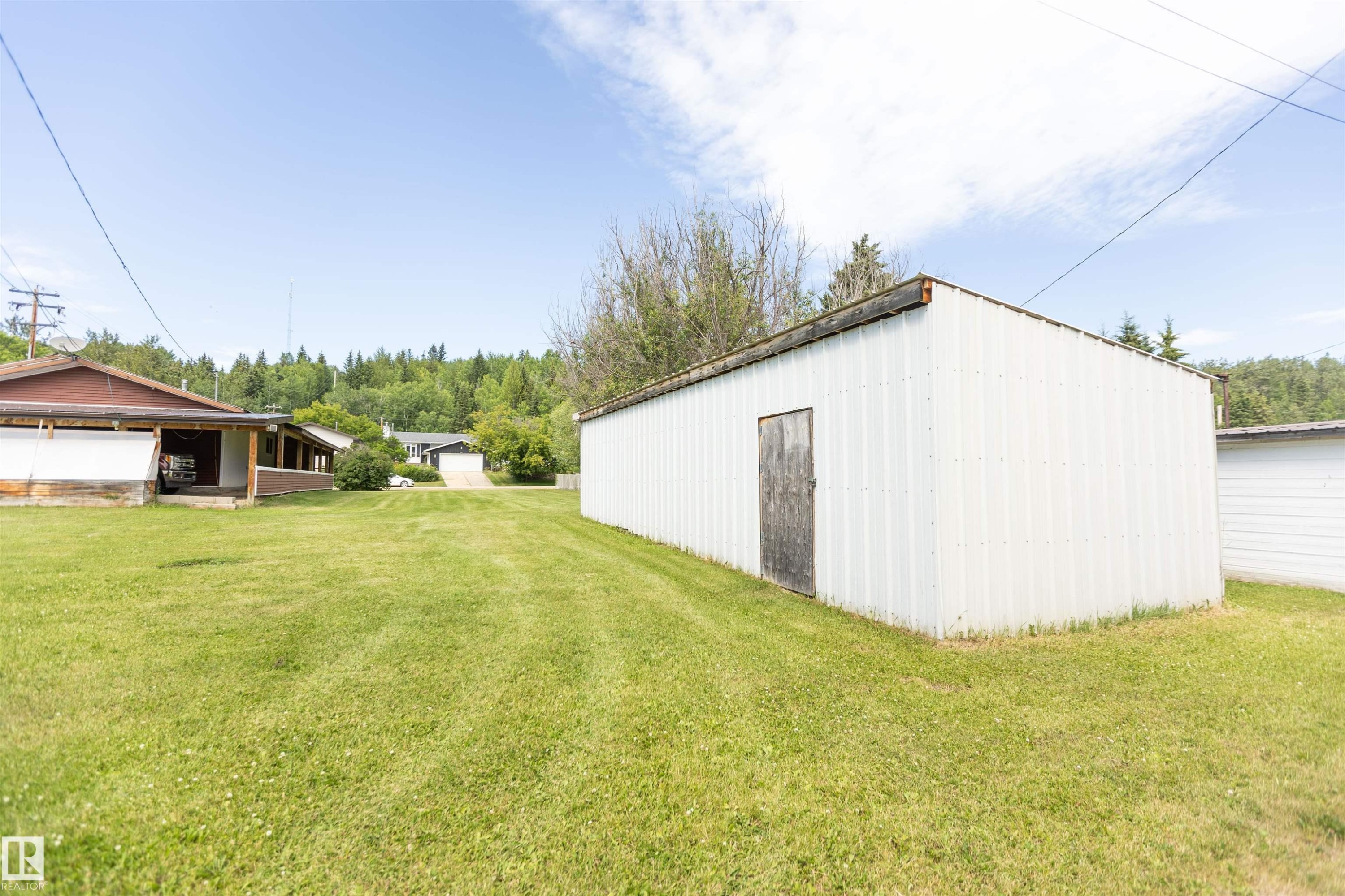 












52 Thomson Road

,
Fort Assiniboine,




AB
T0G 1A0

