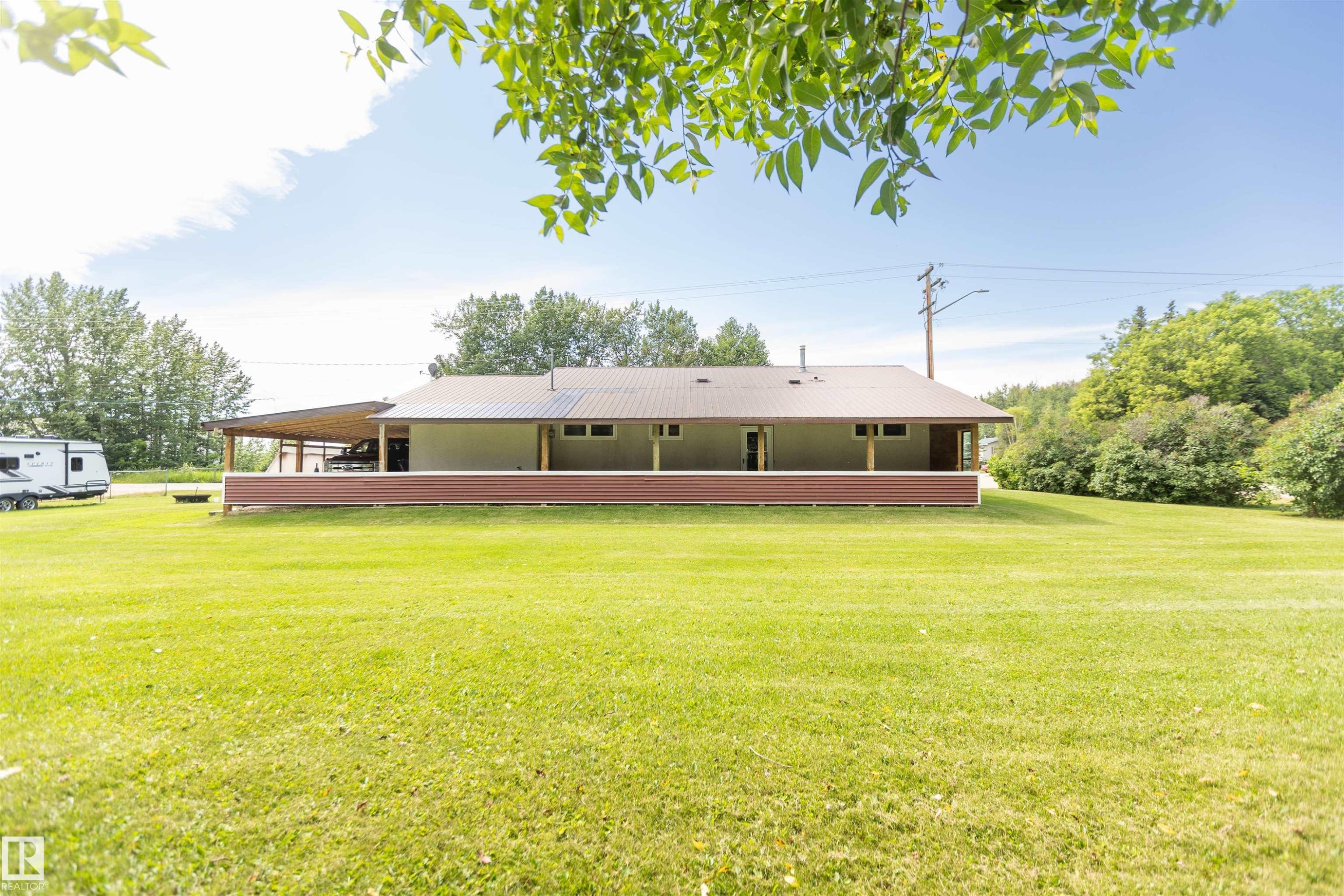 












52 Thomson Road

,
Fort Assiniboine,




AB
T0G 1A0

