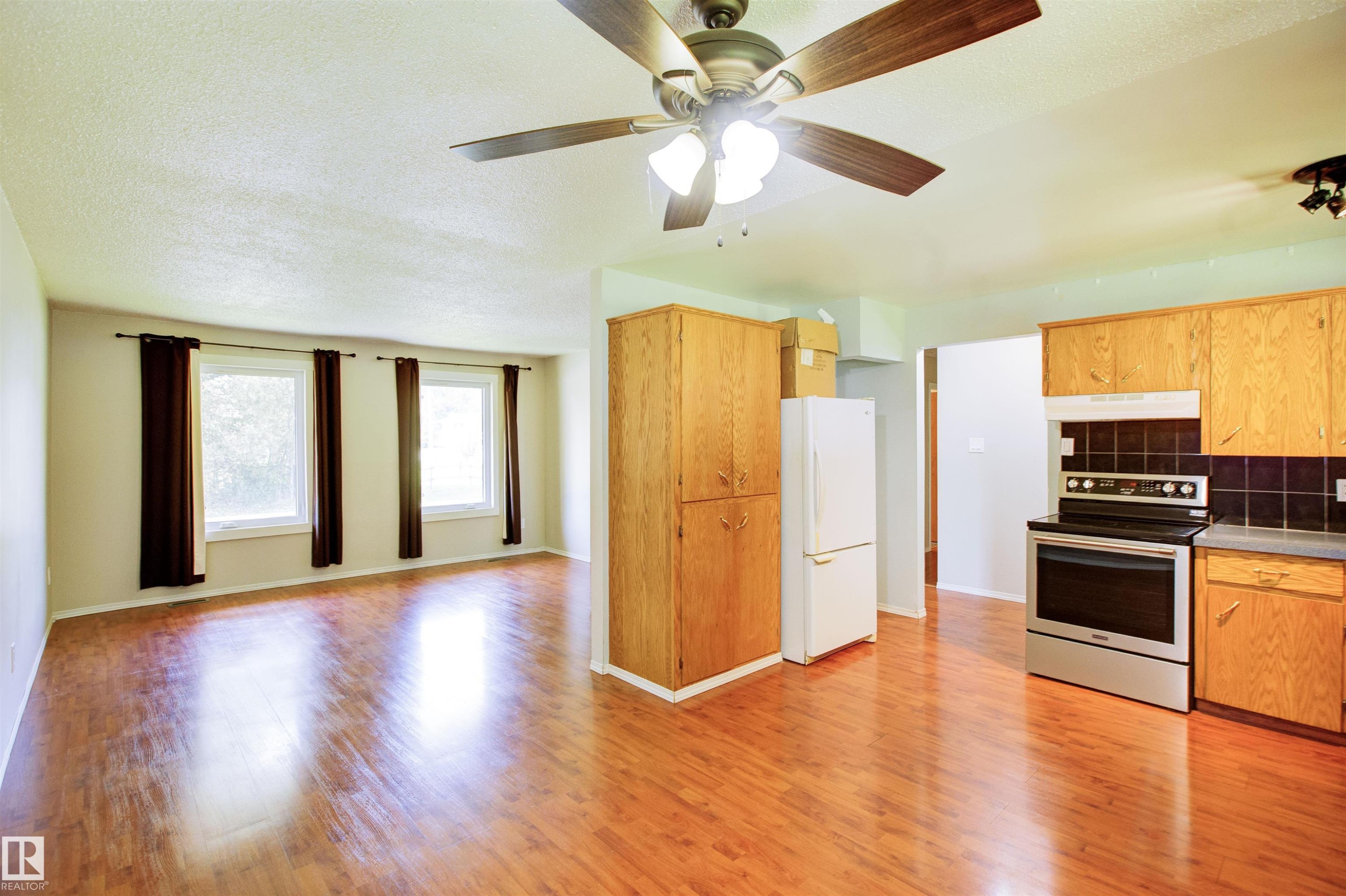 












52 Thomson Road

,
Fort Assiniboine,




AB
T0G 1A0

