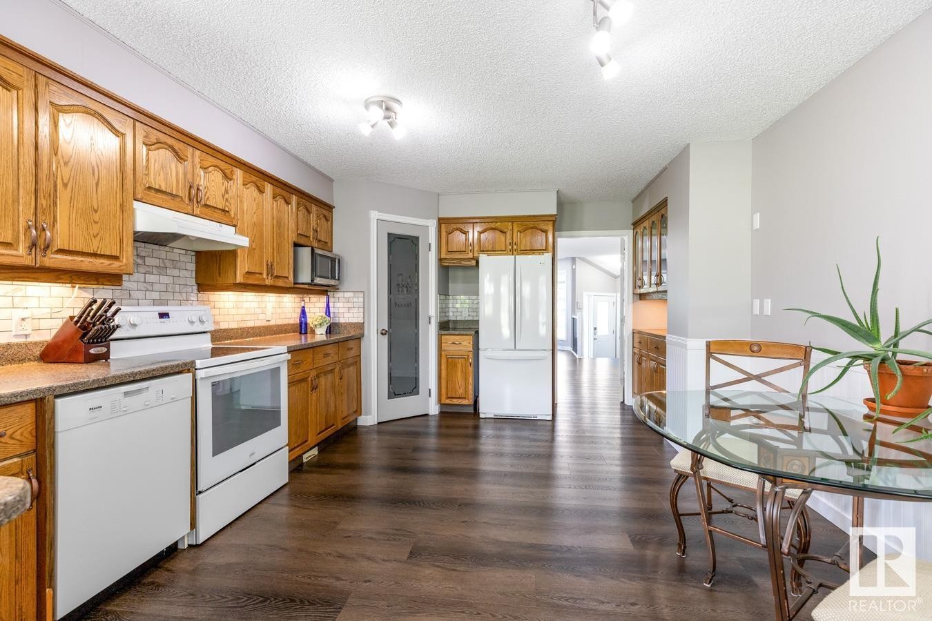 












69 COLONIALE Way

,
Beaumont,




AB
T4X 1M3

